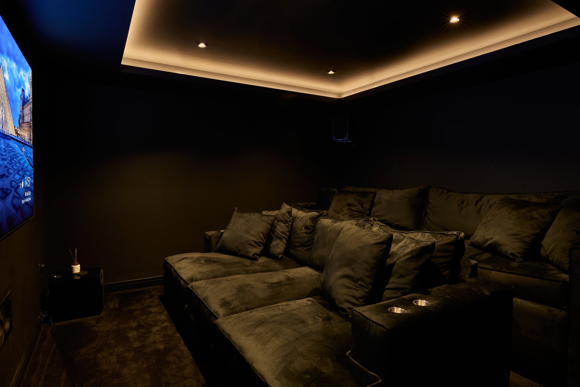 home-cinema-cozy.jpg