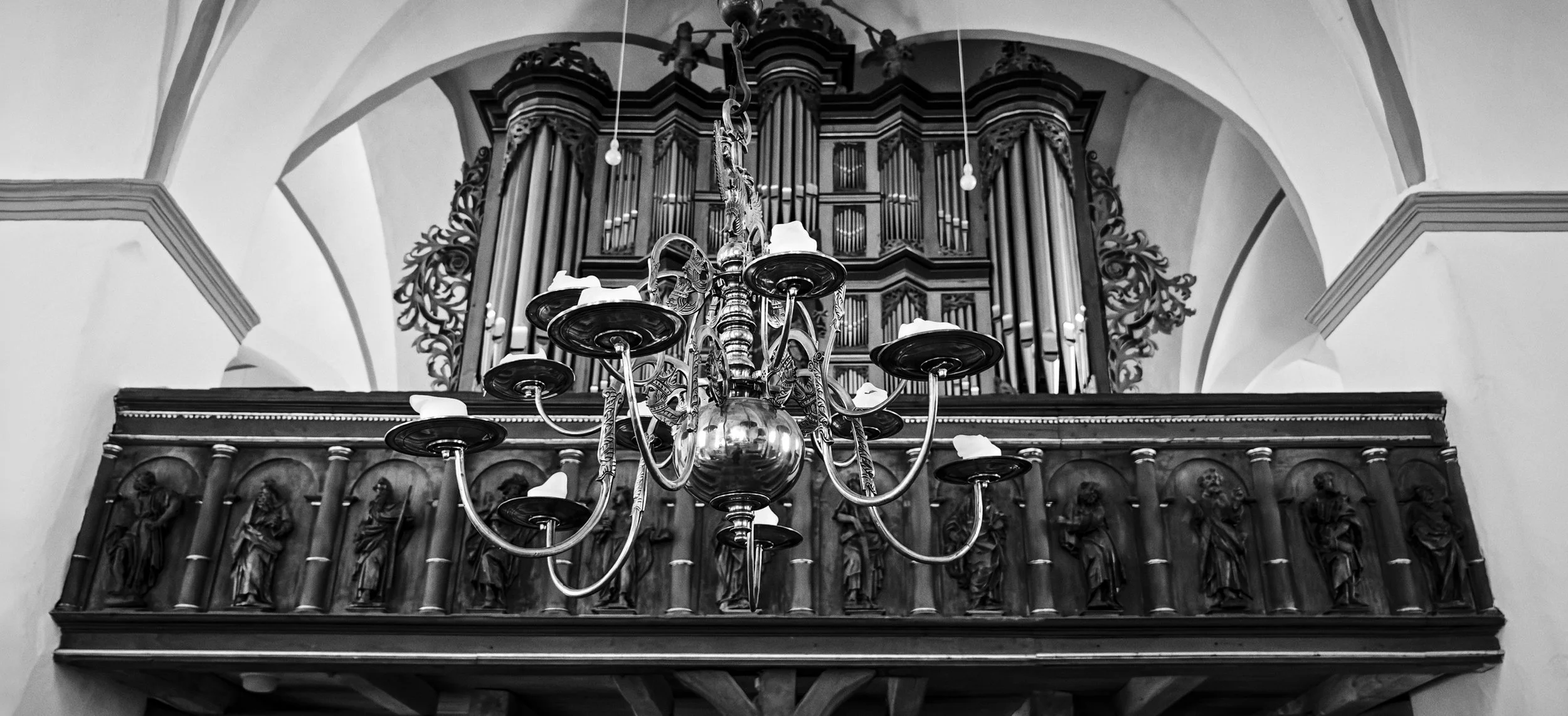 Sw KirchenLeuchter.jpg