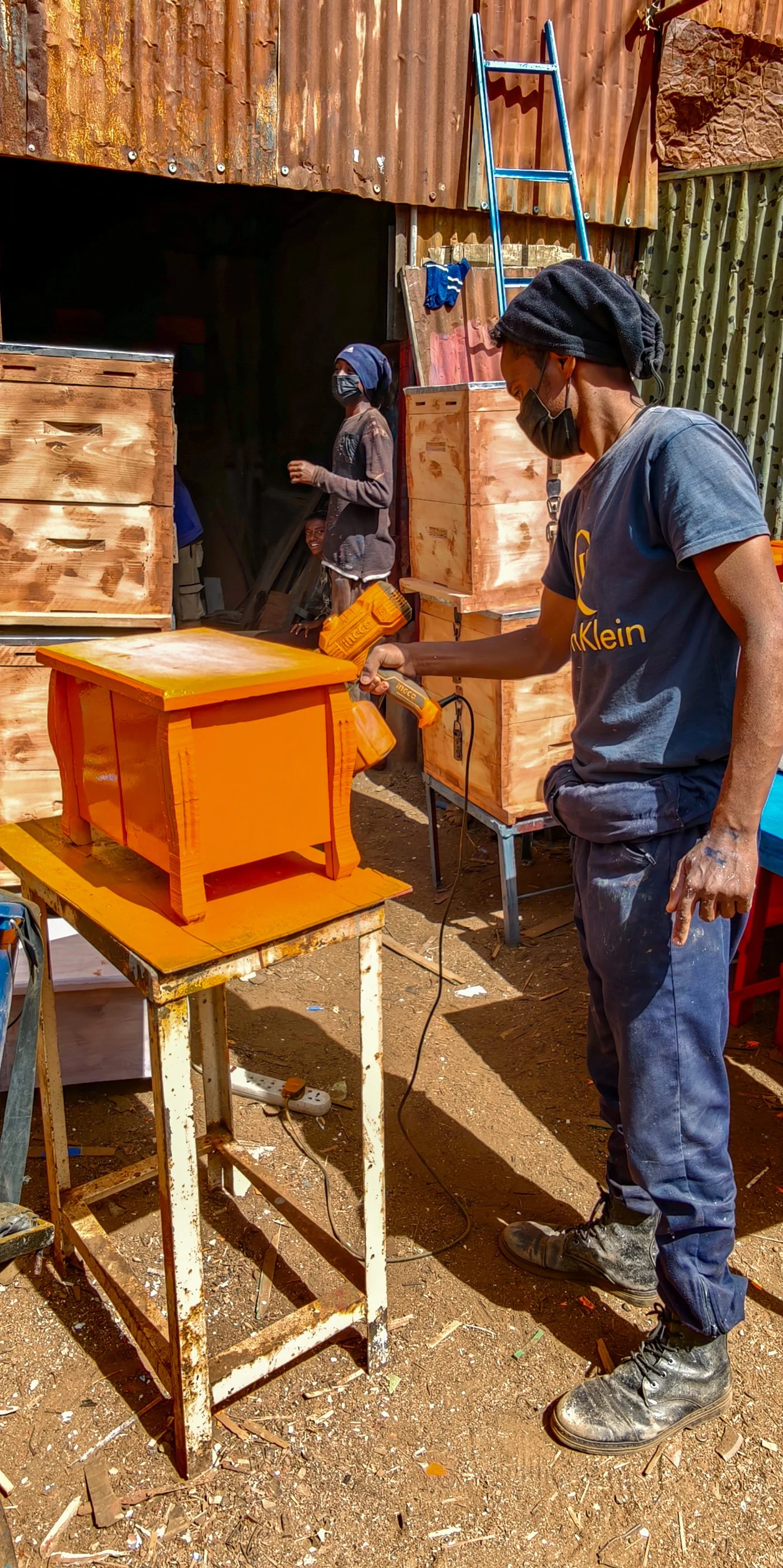 Orange lackieren.jpg