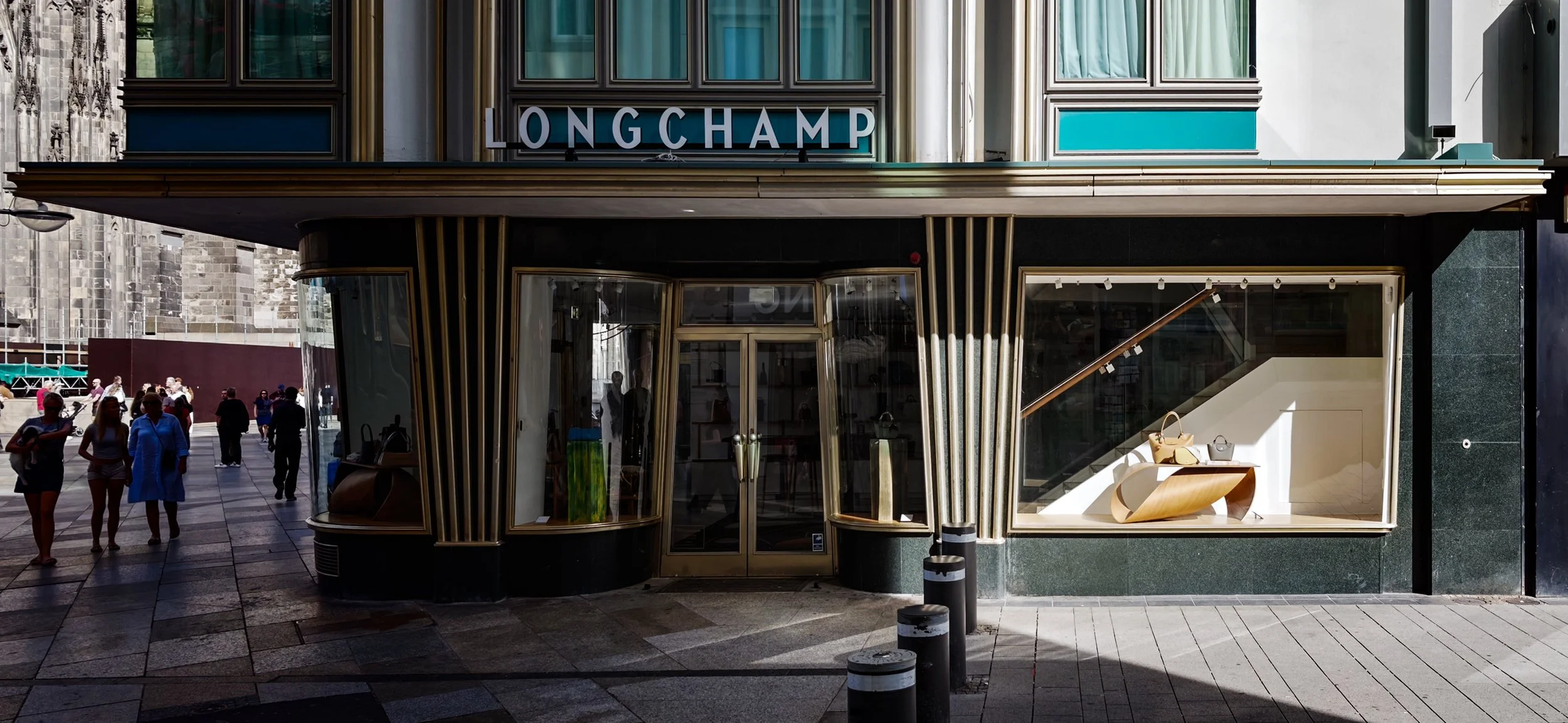 Longchamp.jpg
