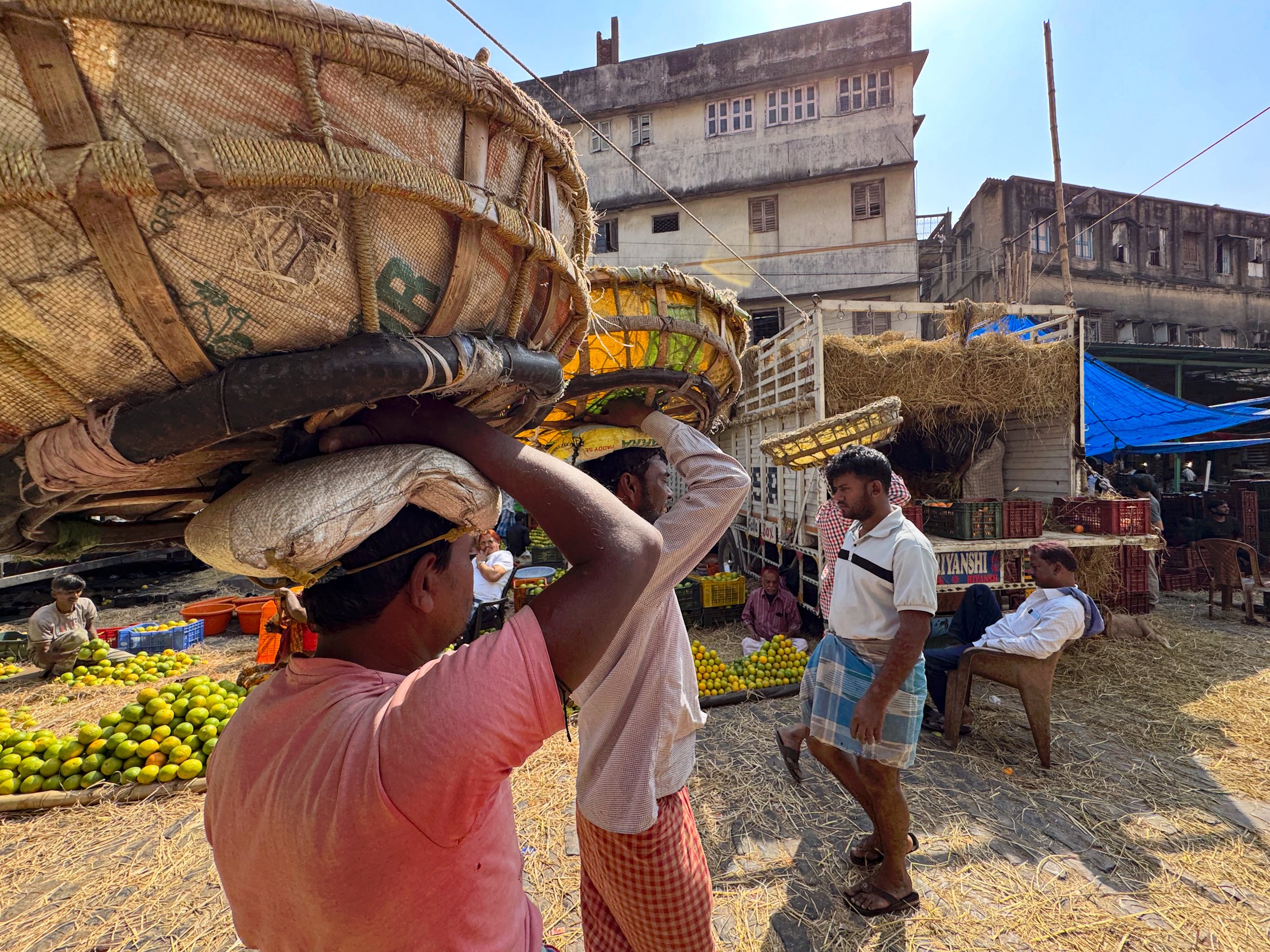 2 Träger Obstmarkt.jpg