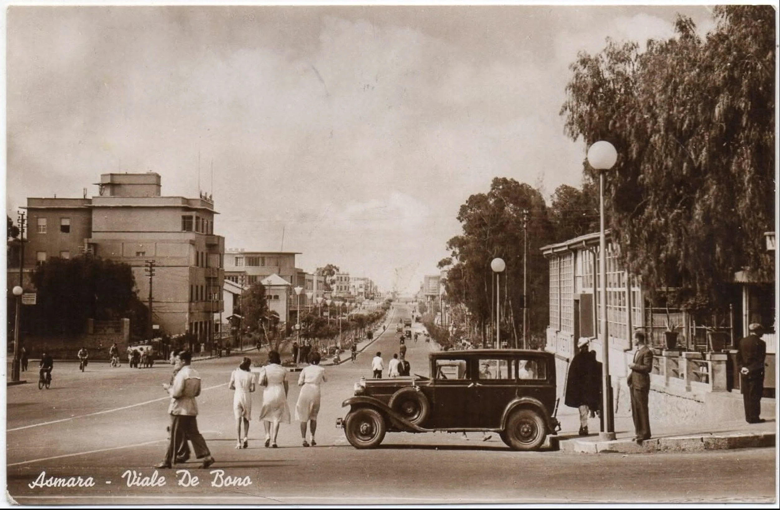 Asmara Viale de Bono.jpg