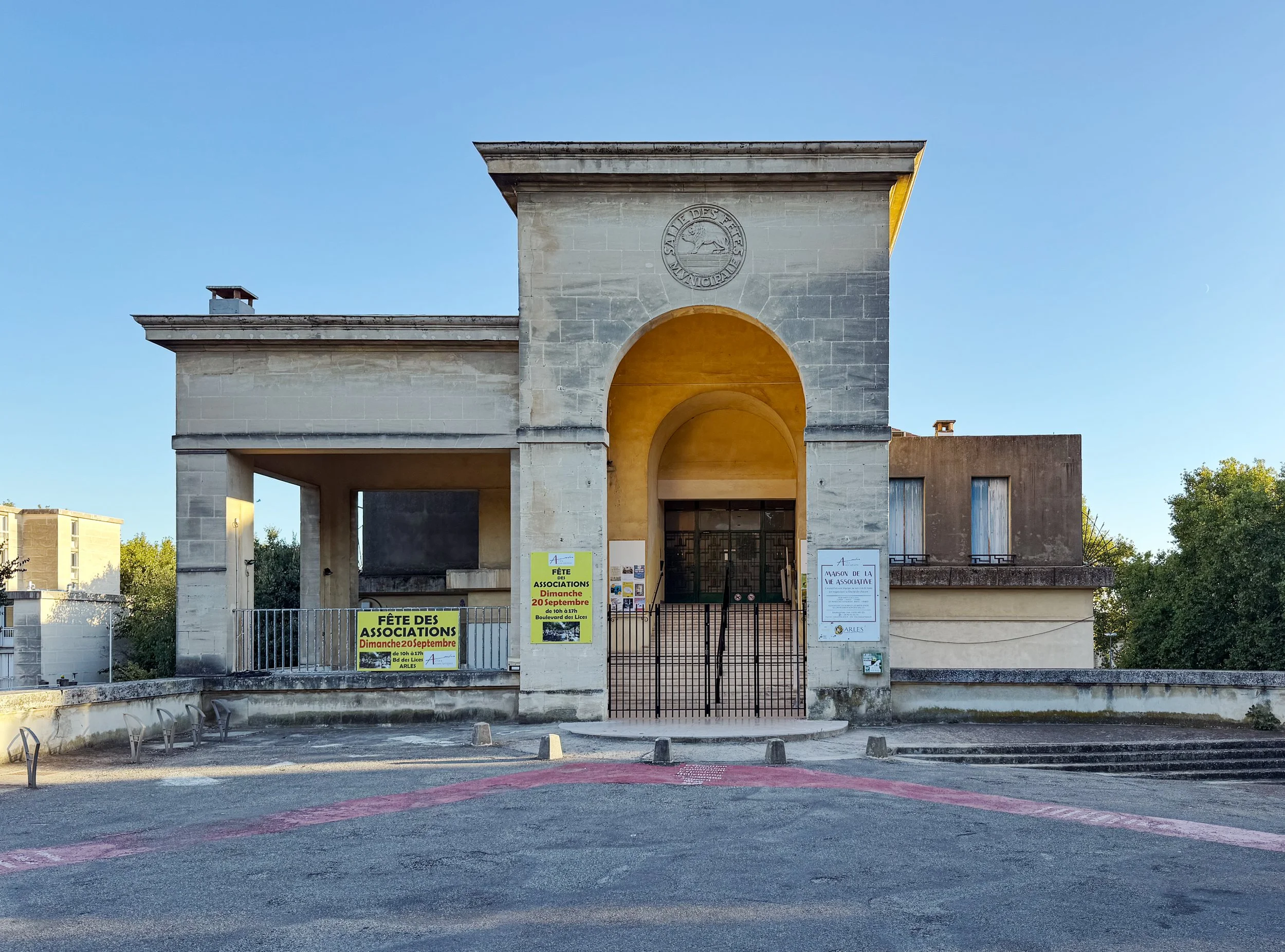 Arles-26
