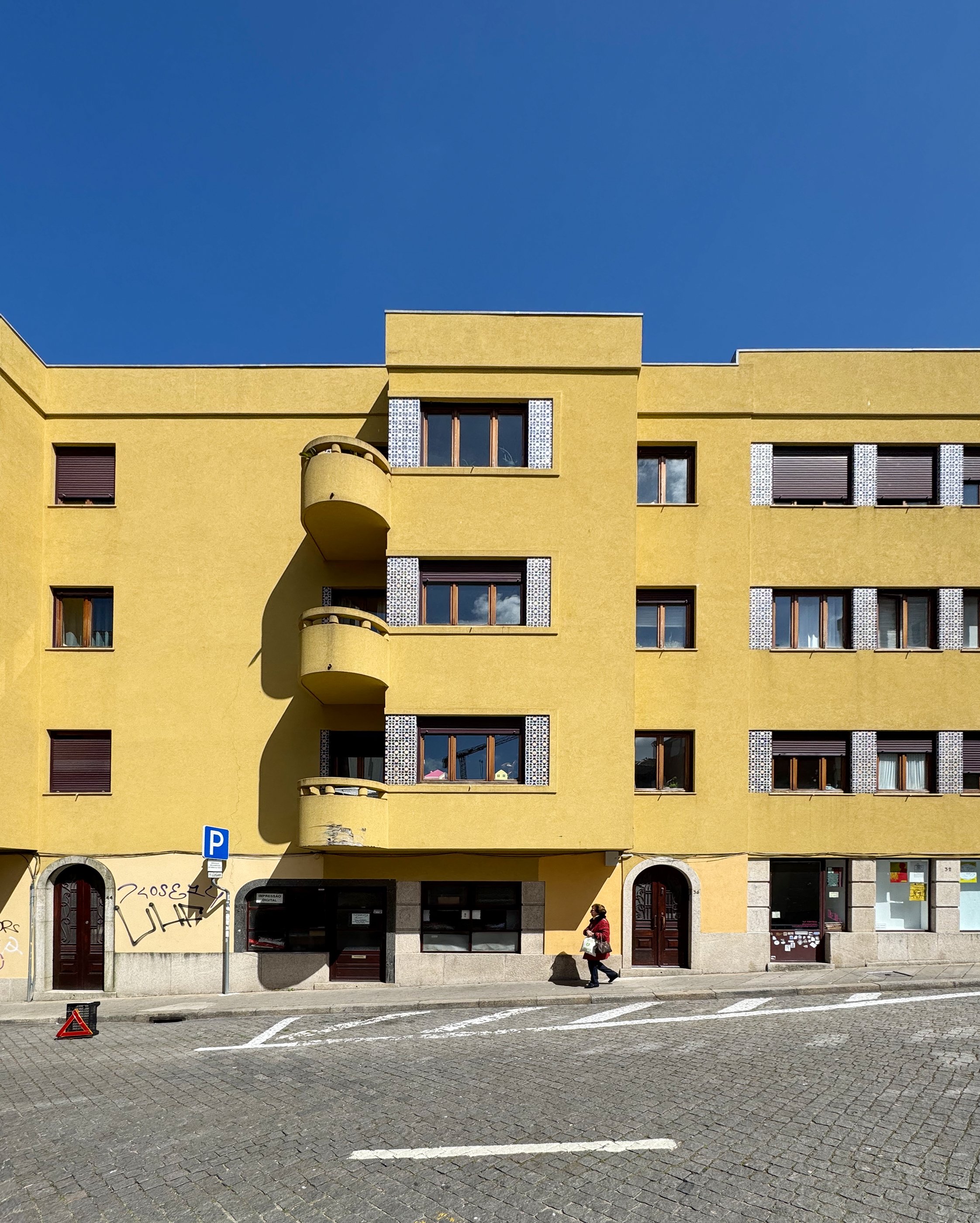 Gelbes haus.jpg