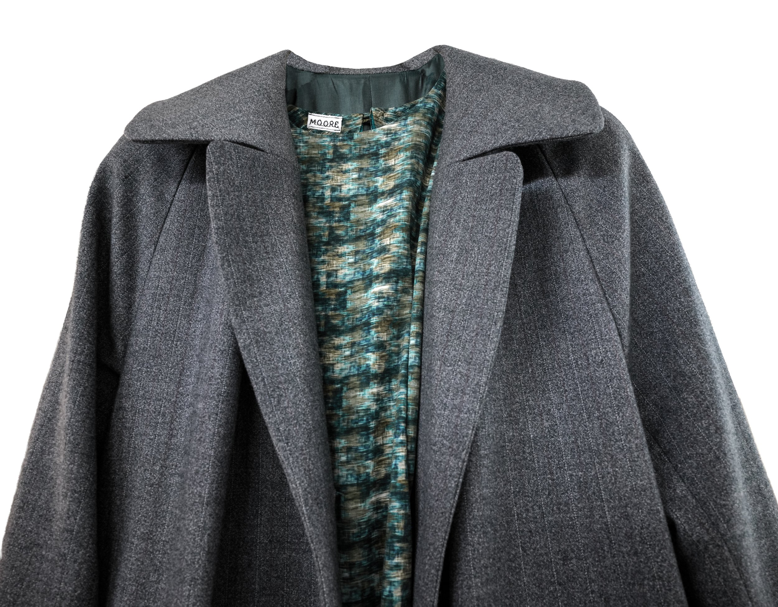 moore Mantel grau.jpg