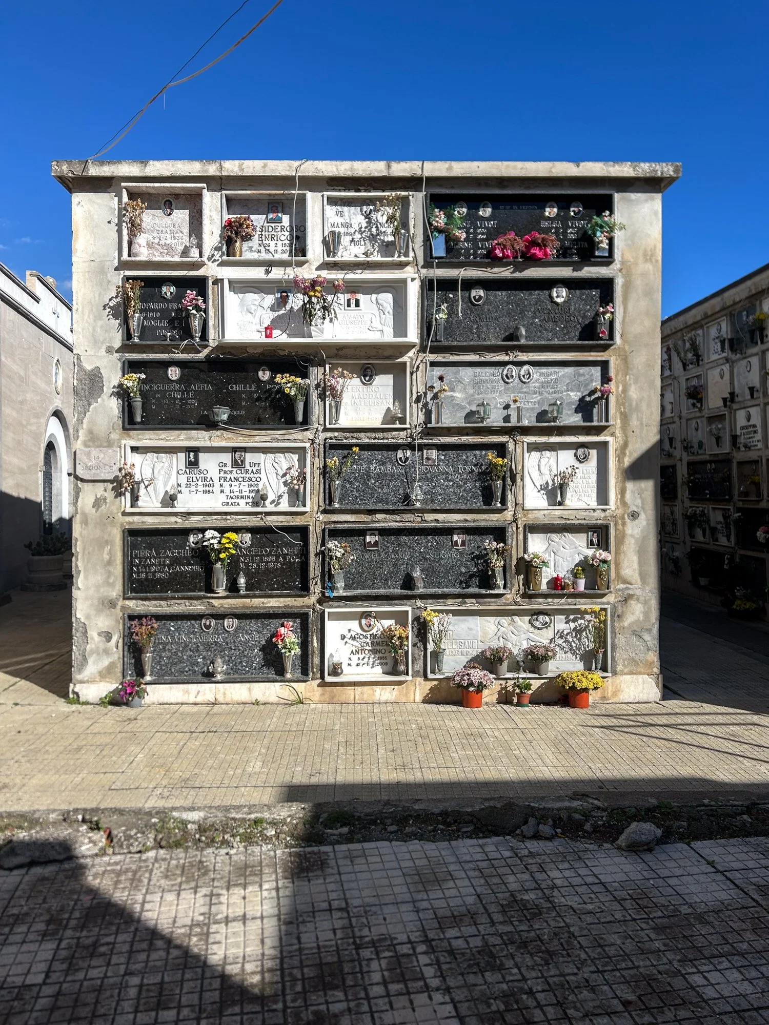 T Pavillon Frirdhof.jpg