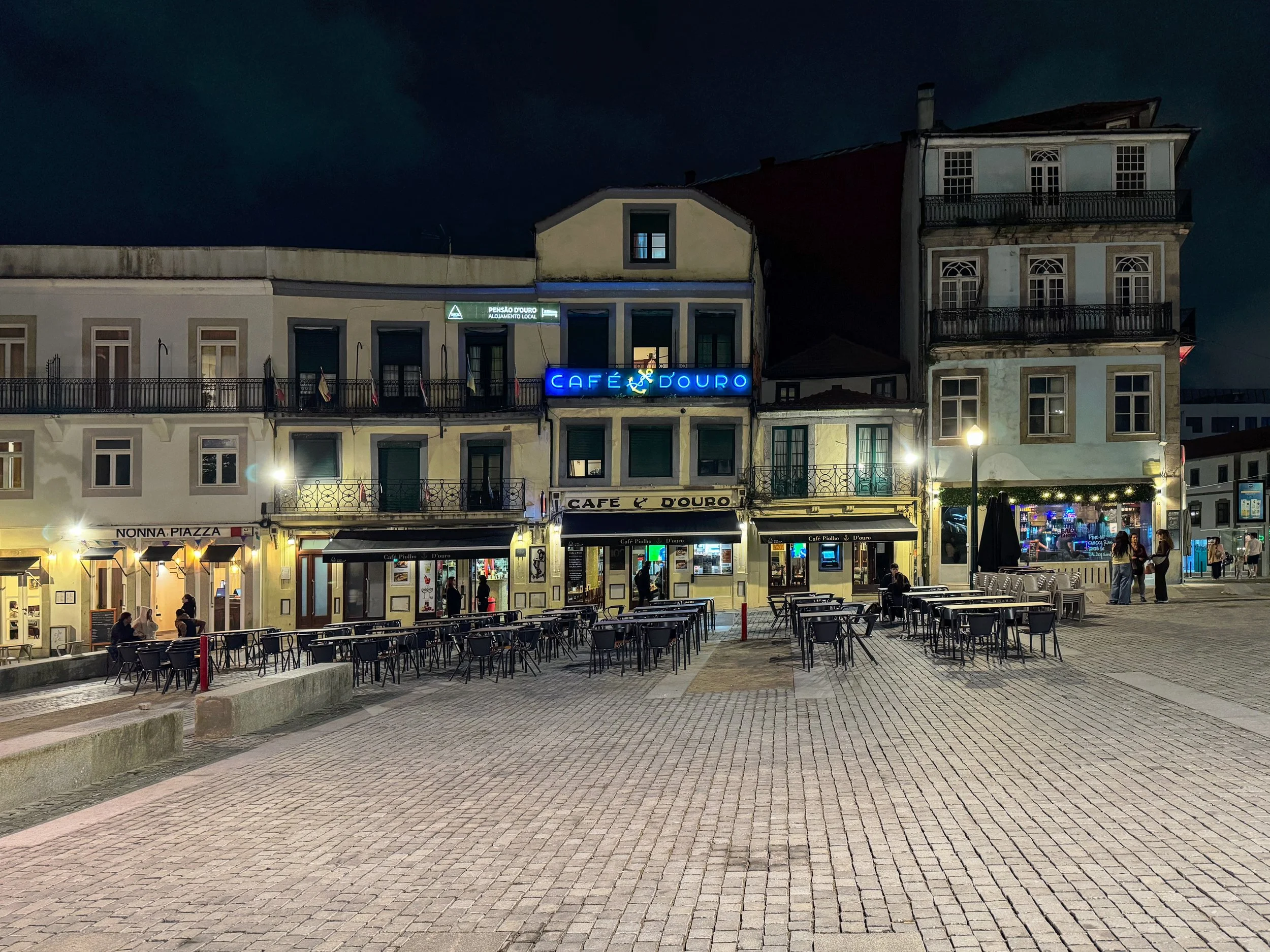 Cafe Douro.jpg