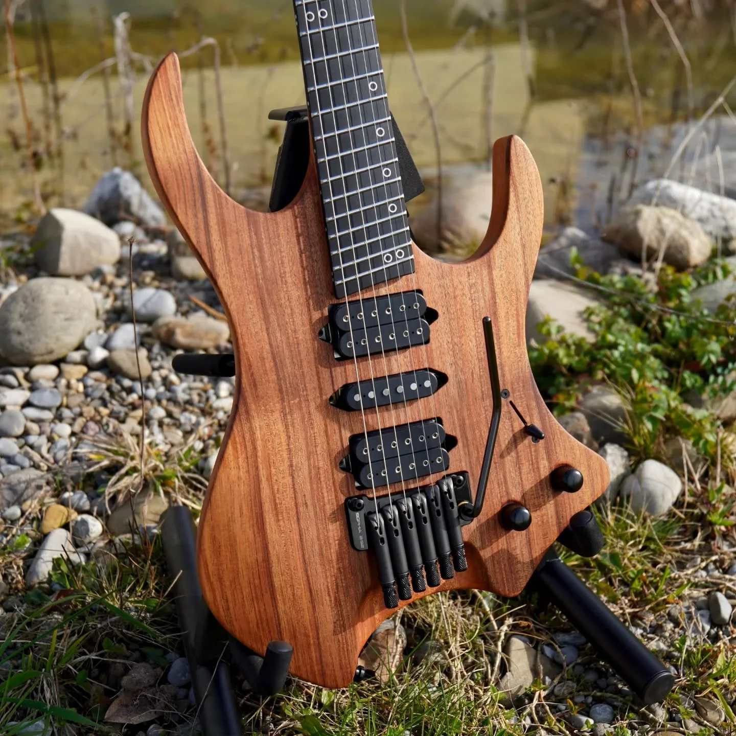 Another Alchemist neck-through build is done and on the way to its new home. This elegant natural beauty is a dream to play and sounds just gorgeous. 
.
Specs:
- Alchemist 6 neck-through 
- Mahogany body with Australian Blackwood top 
- Mahogany neck