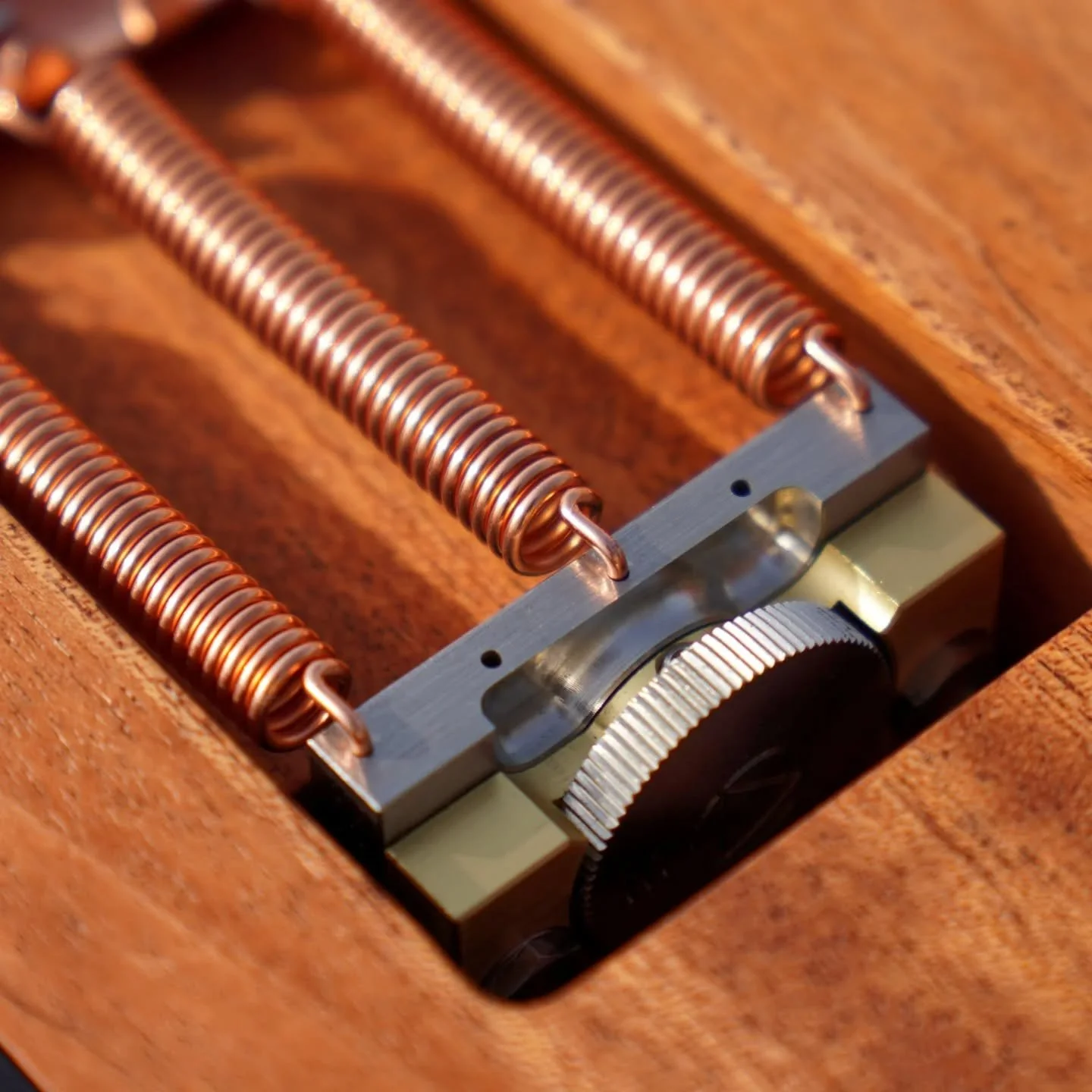 Some detail pics of the most recent Alchemist build! 
.
@sophiatremolos