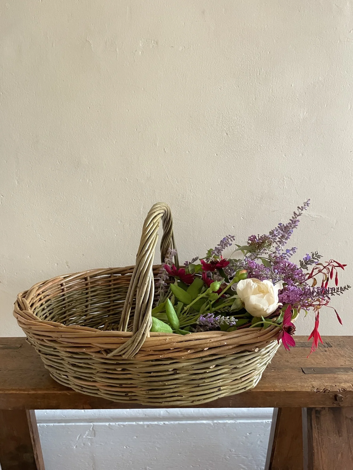 Oval Gathering Basket with flowers workshop.jpeg