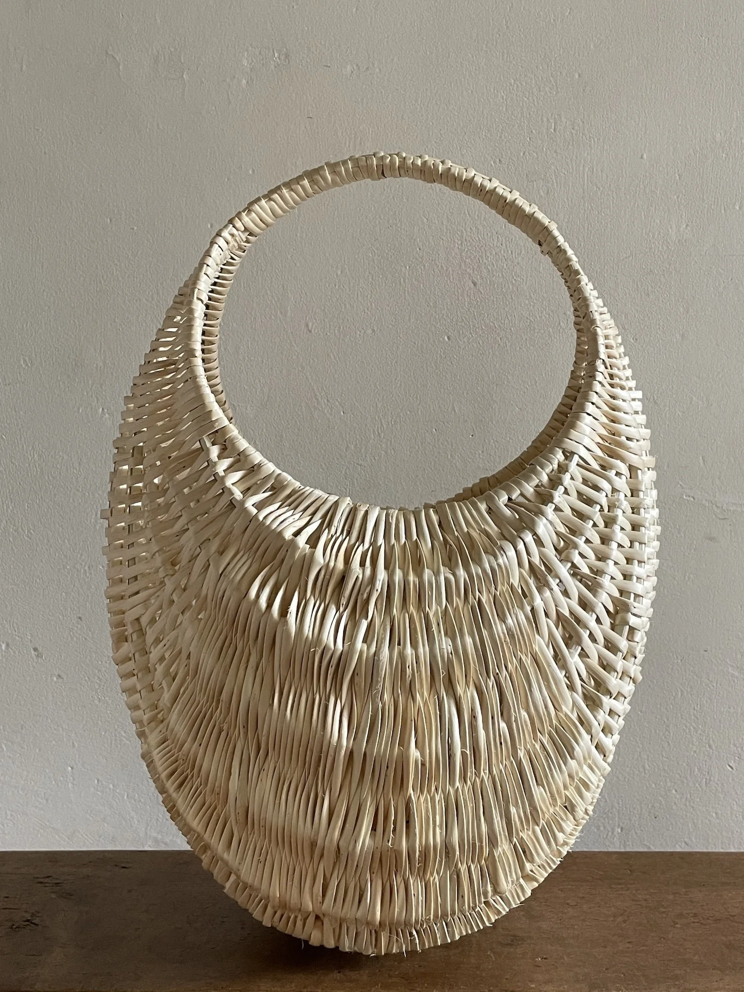 Skeined willow Ose basket facing G.JPG