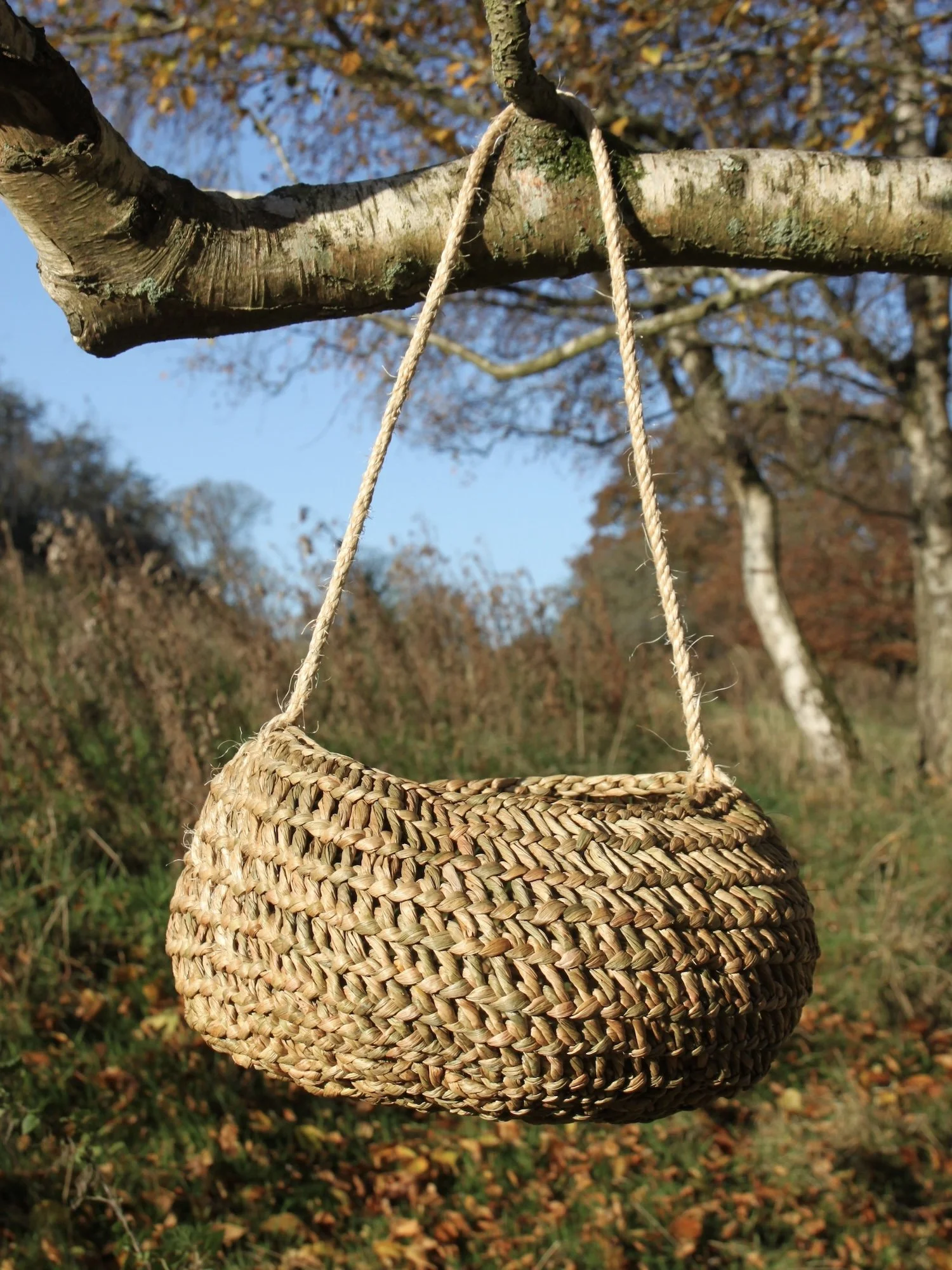 Hayve basket hanging.JPG