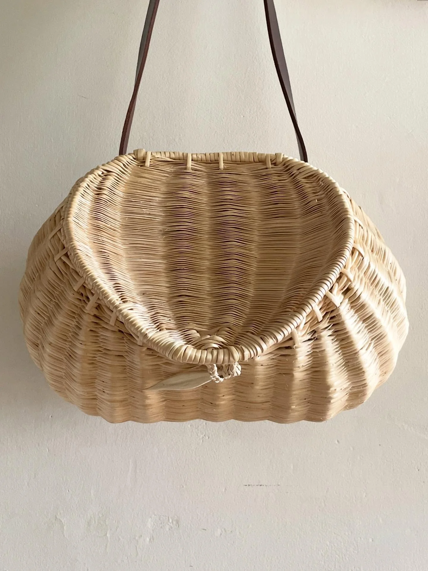 This white willow skein work basket created in response to my time as Maker in Residence at Kelmscott Manor will be on display at the manor for the month of May.

Furthermore, Makers in Residence 2023-25 ceramicist Alison Proctor, illuminator Sarah D