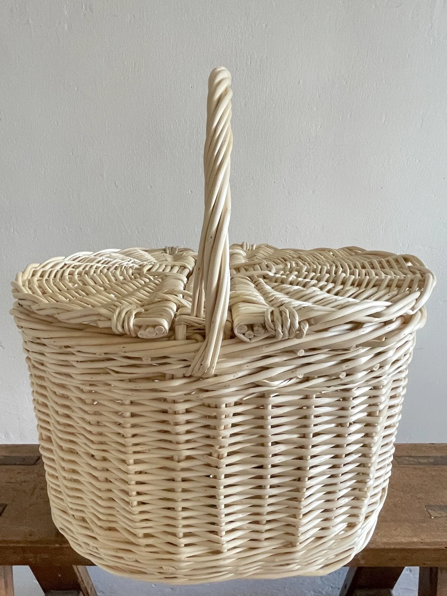 Regency Oval Straight Sided Hamper small main edit.jpeg
