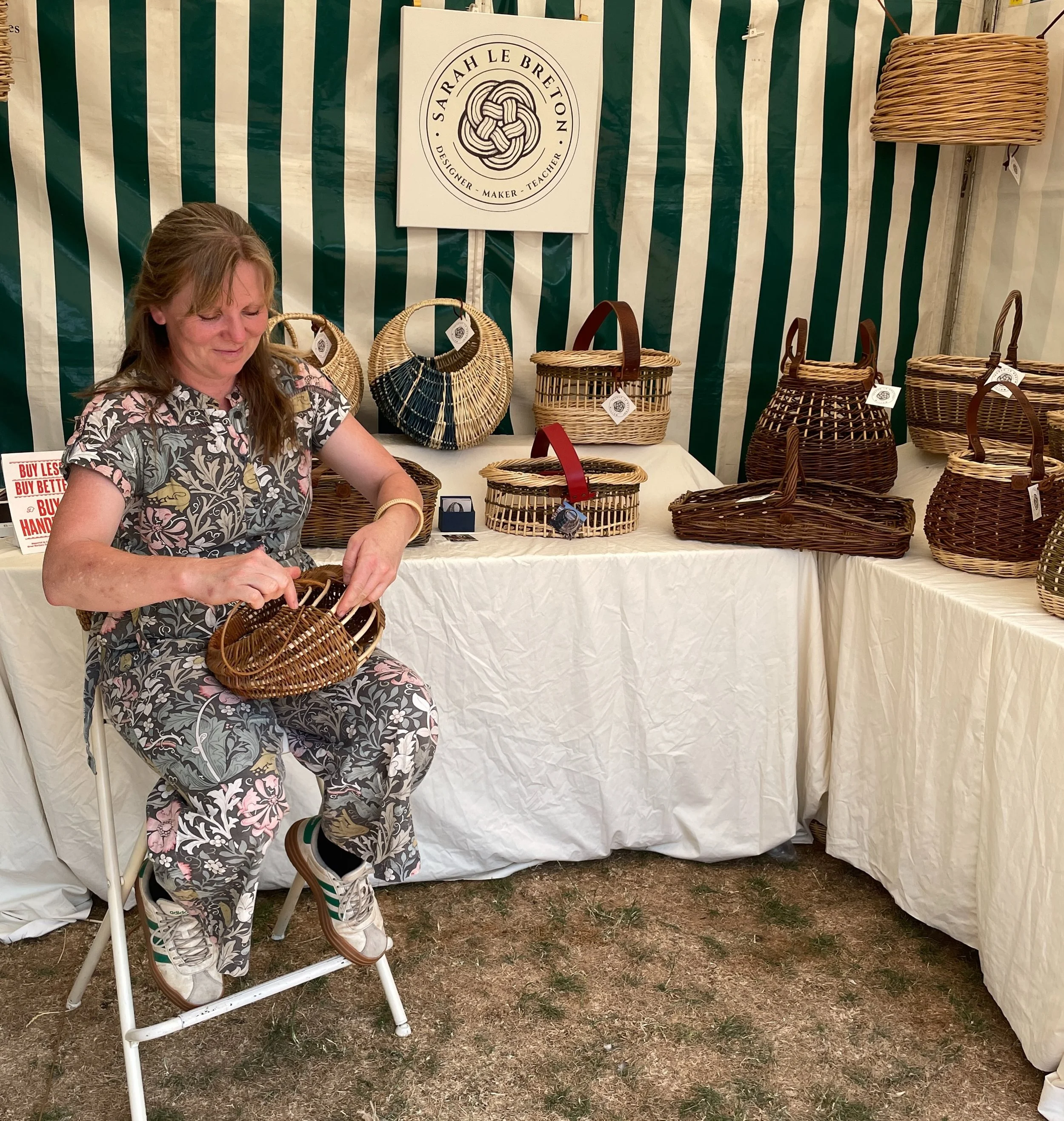 Weaving in the shade at Exeter Craft Festival today. Tomorrow (10am - 5.30pm) is the final day when you will be able to see my latest selection of baskets and find me demonstrating willow weaving an Ose basket.

Come meet craftspeople and artists fro
