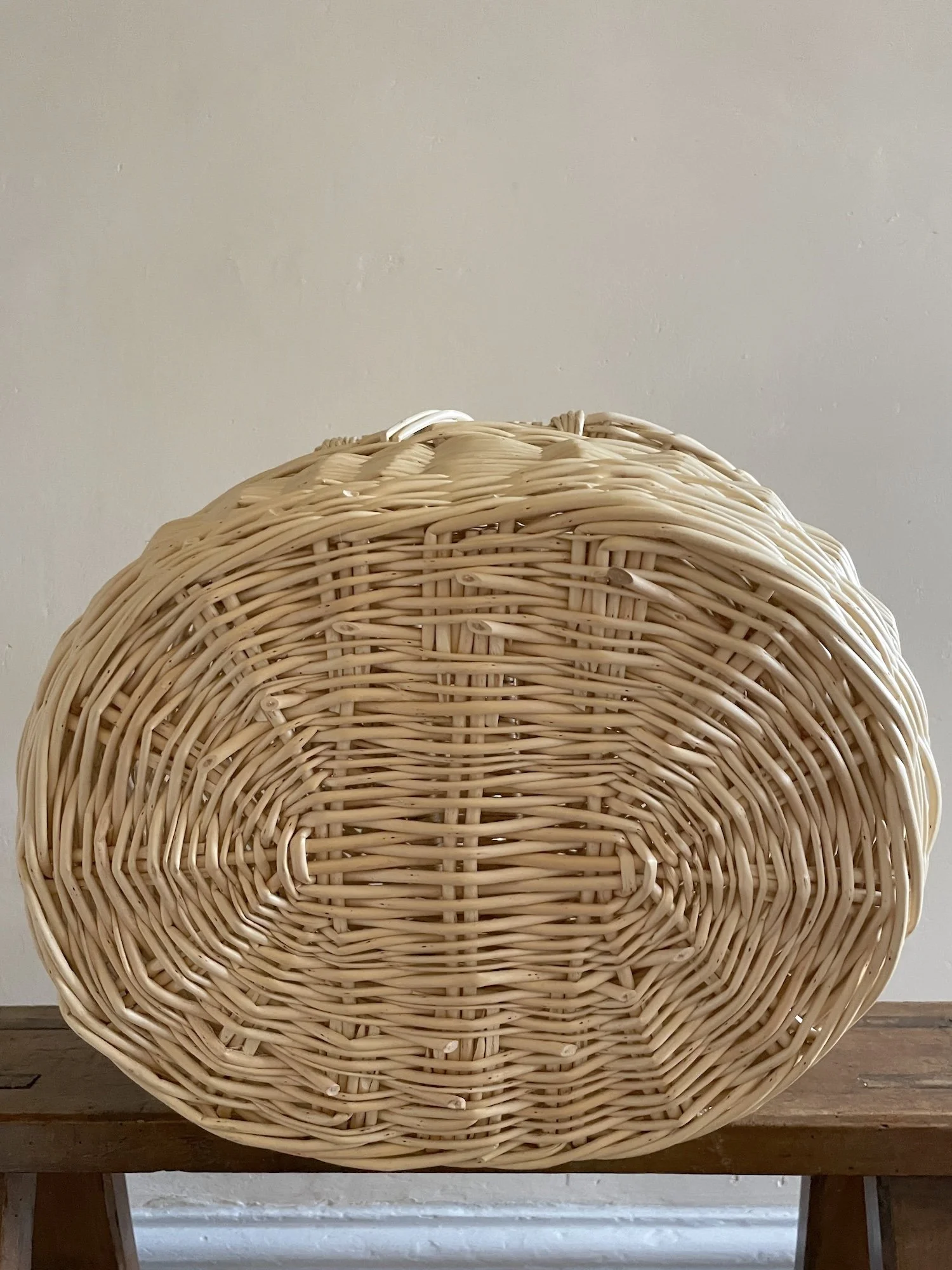 Regency Large Oval Picnic Hamper Base.jpeg