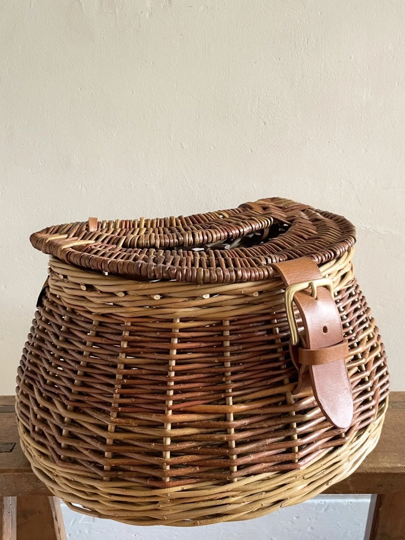 Kelmscott Whole Willow Creel diagonal.jpg