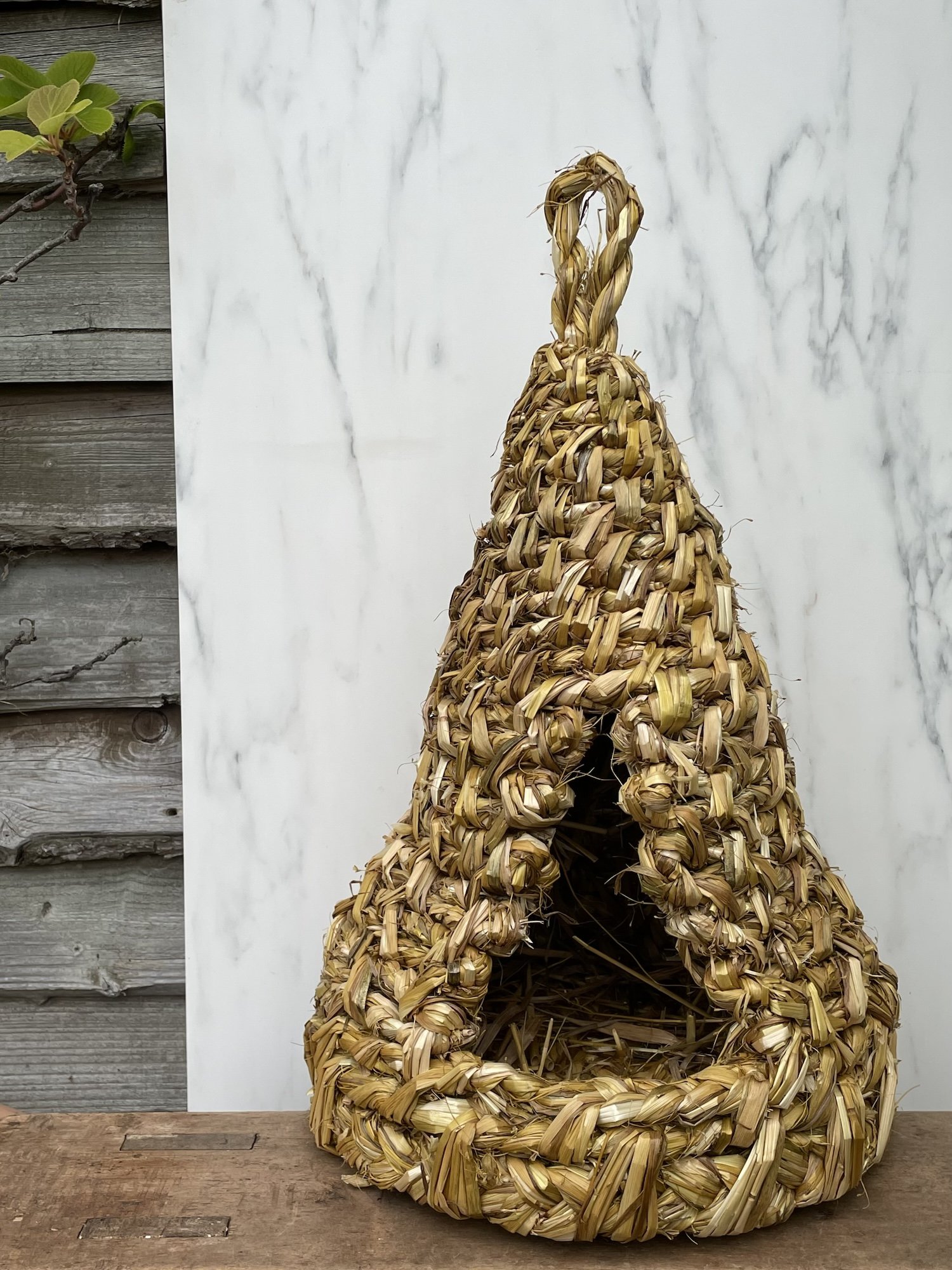 Straw work hen basket main G.jpeg