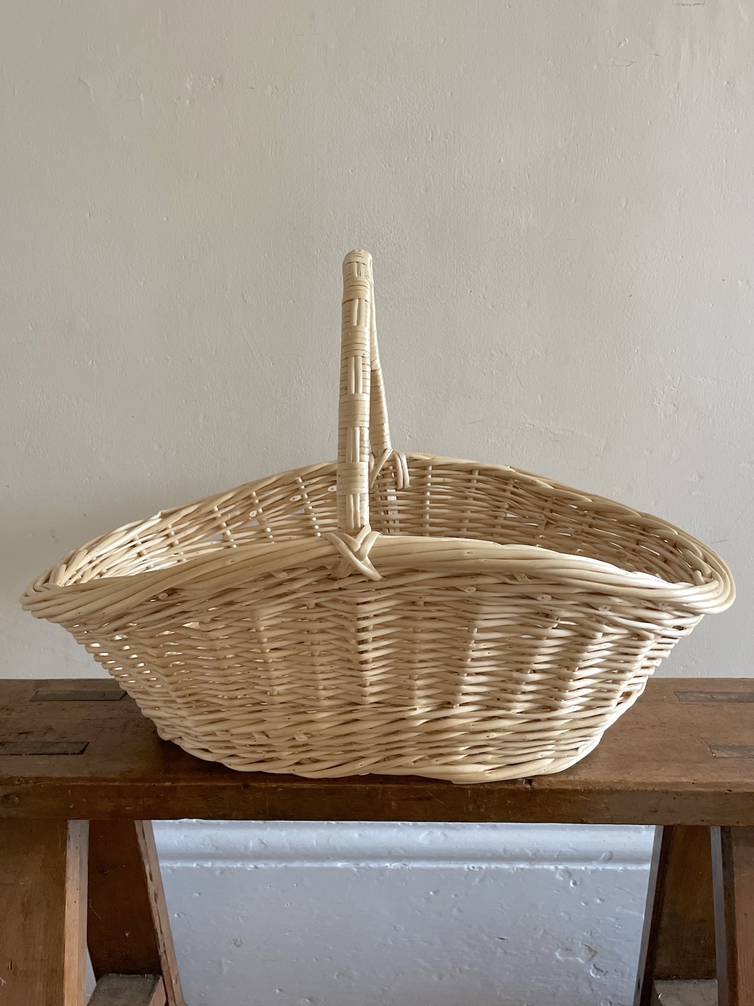 Regency Oval Flower Basket