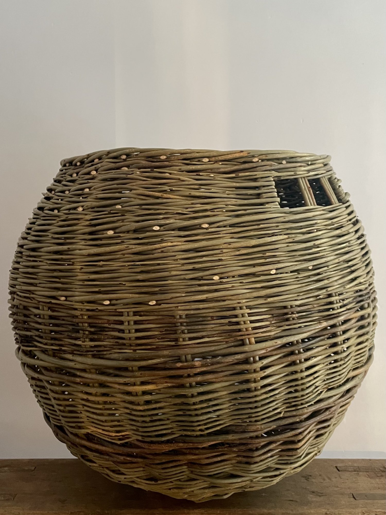 Spherical Brown basket.jpeg