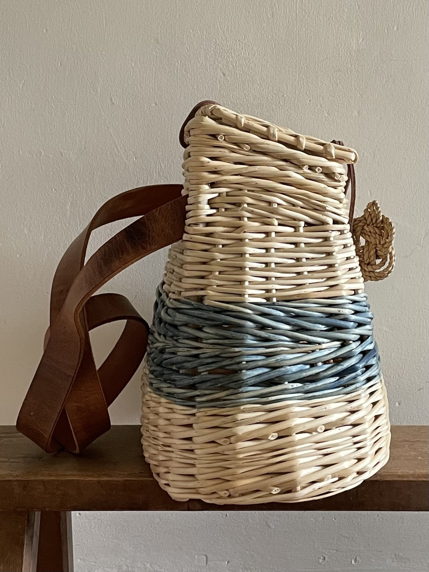 Natural handbag side.jpeg