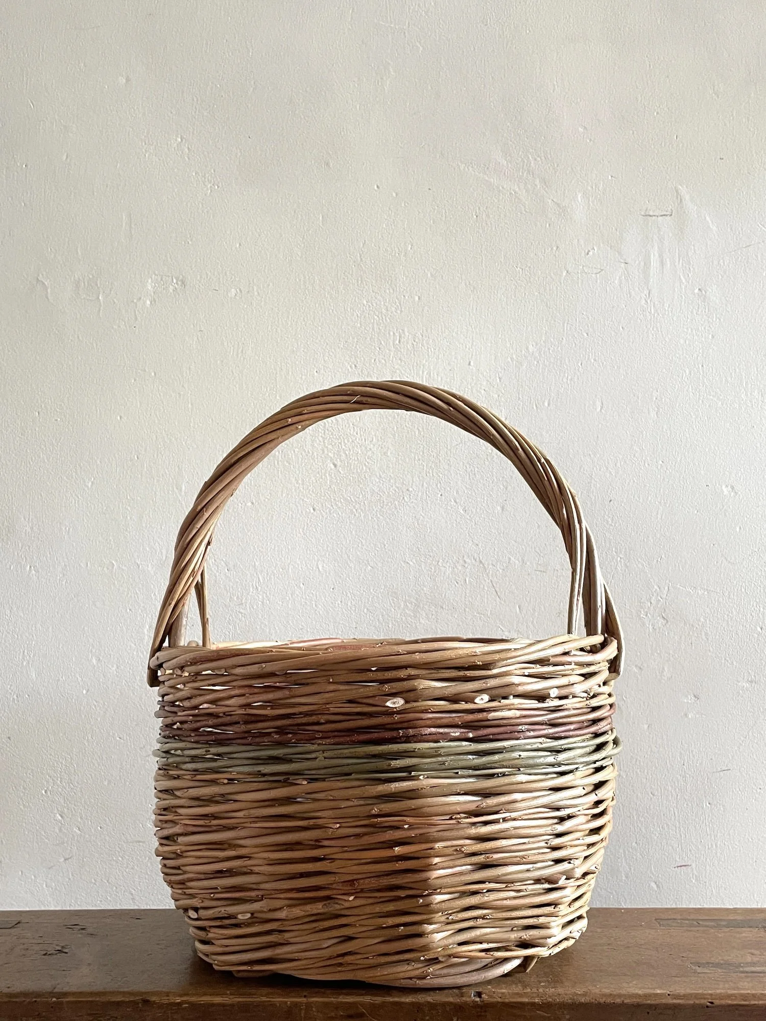 Beginners Round Basket New Front Portrait1.JPG (Copy)