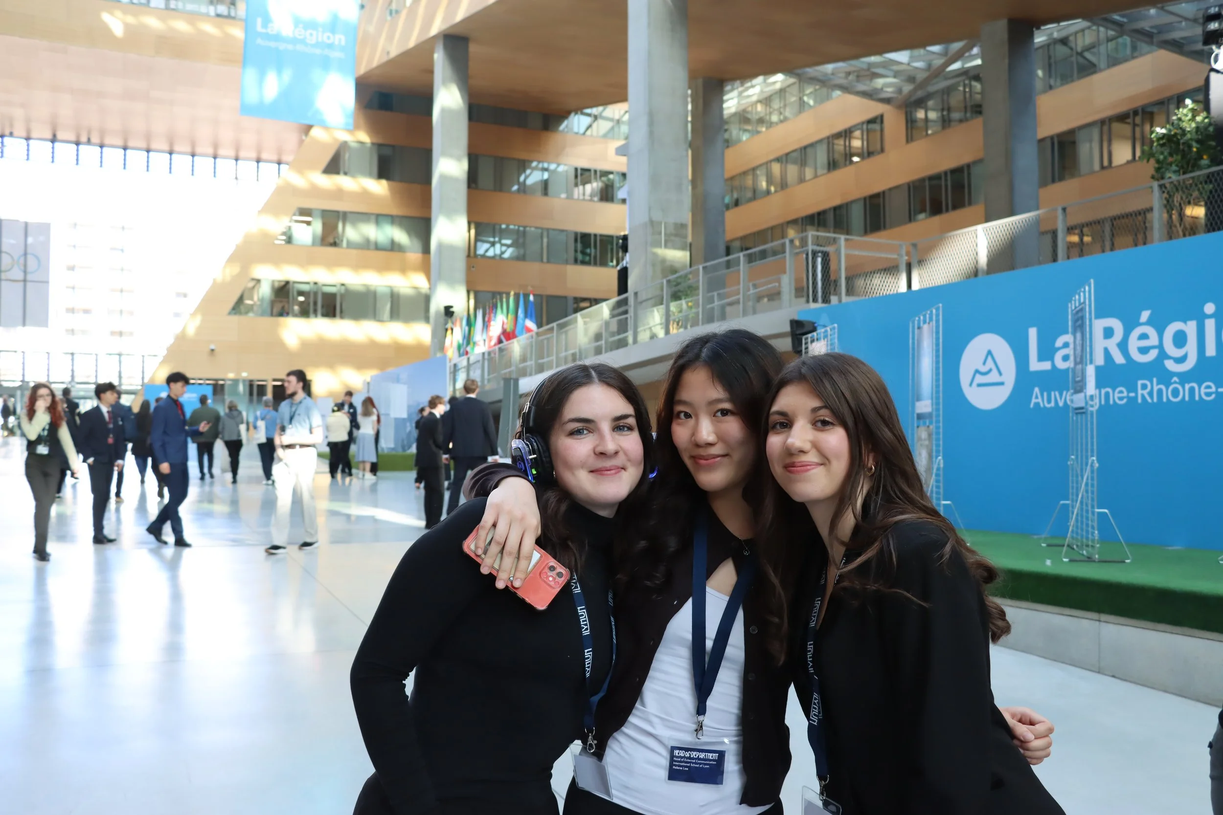 Friend photo with SG.JPG