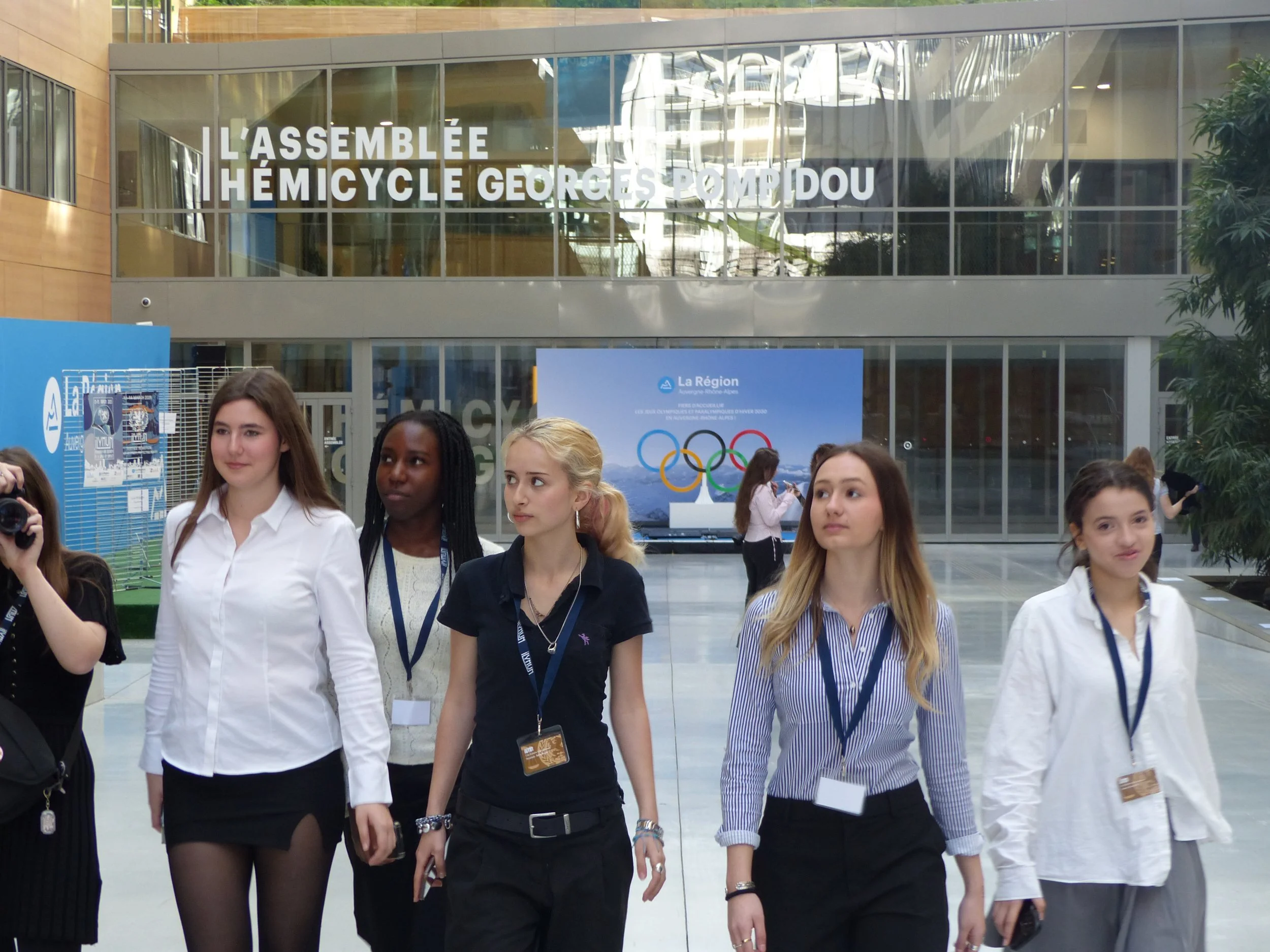 Girls walking(3).JPG