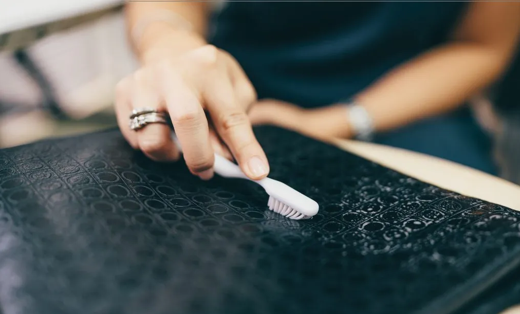 Cleaning services that are available at our professional luxury handbag restoration studio in Kuala Lumpur