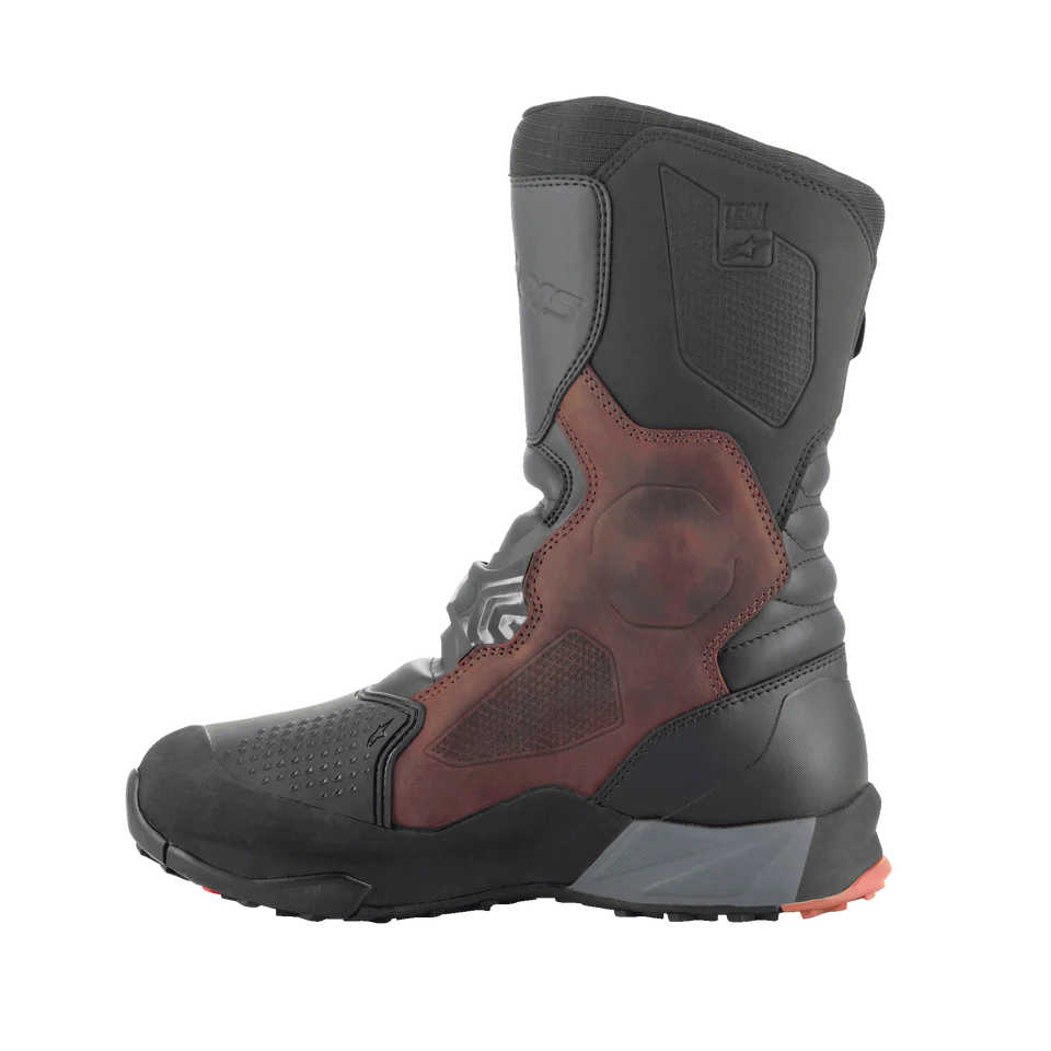 2037524-1082-r2_xt-8-gore-tex-boot_01674c31-62b2-4dfe-a993-2d8360dd5b91.jpg