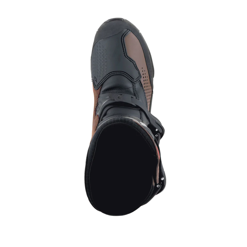 2037524-1082-r5_xt-8-gore-tex-boot_844aae3f-4a89-4e3b-95e2-ec6aa43c85bd.jpg