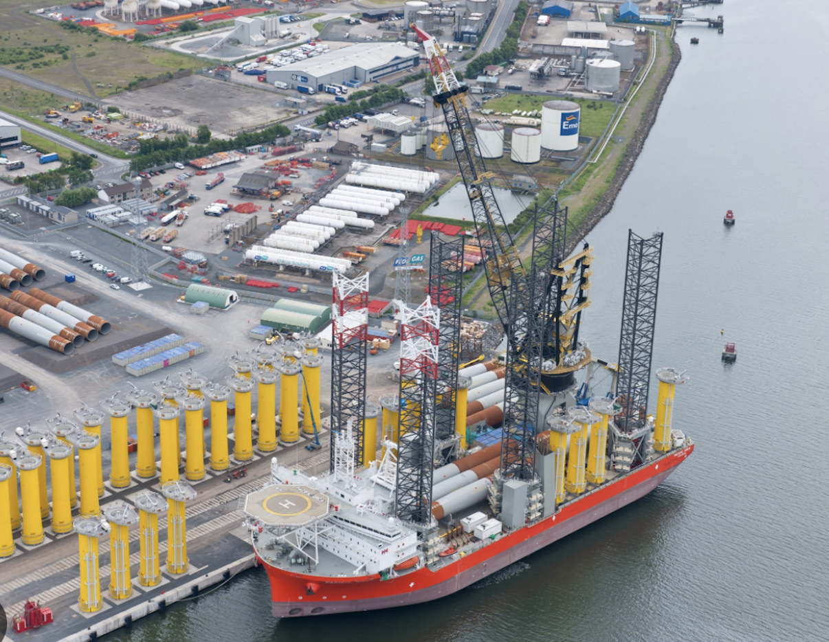 Belfast Harbour announces £100 million deal