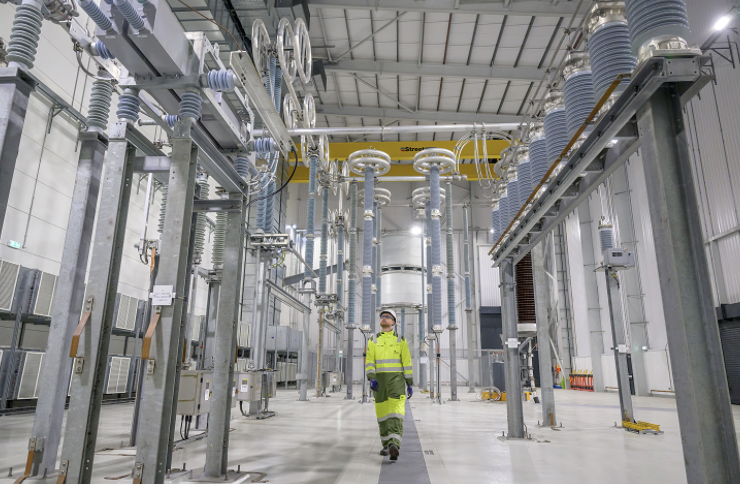 Iberdrola signs contract for new submarine electricity interconnector between Scotland and England