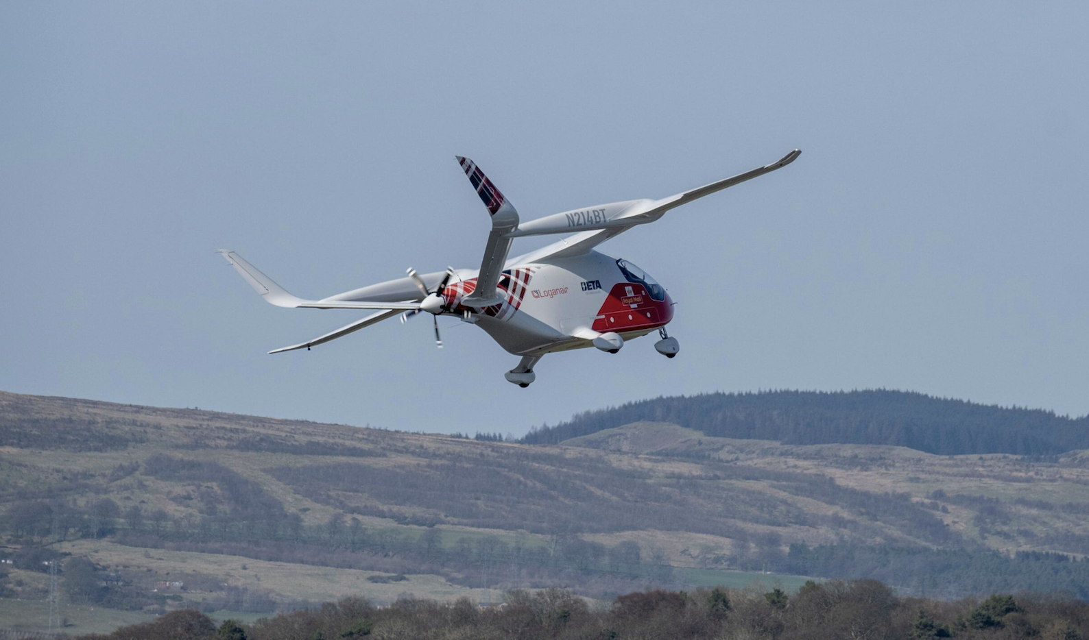 Scottish airline in European first to use emission-free electric aircraft