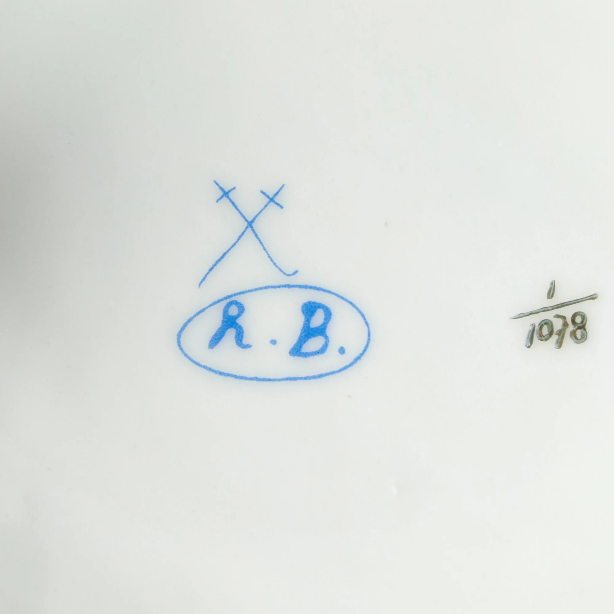 2121885-2.jpg