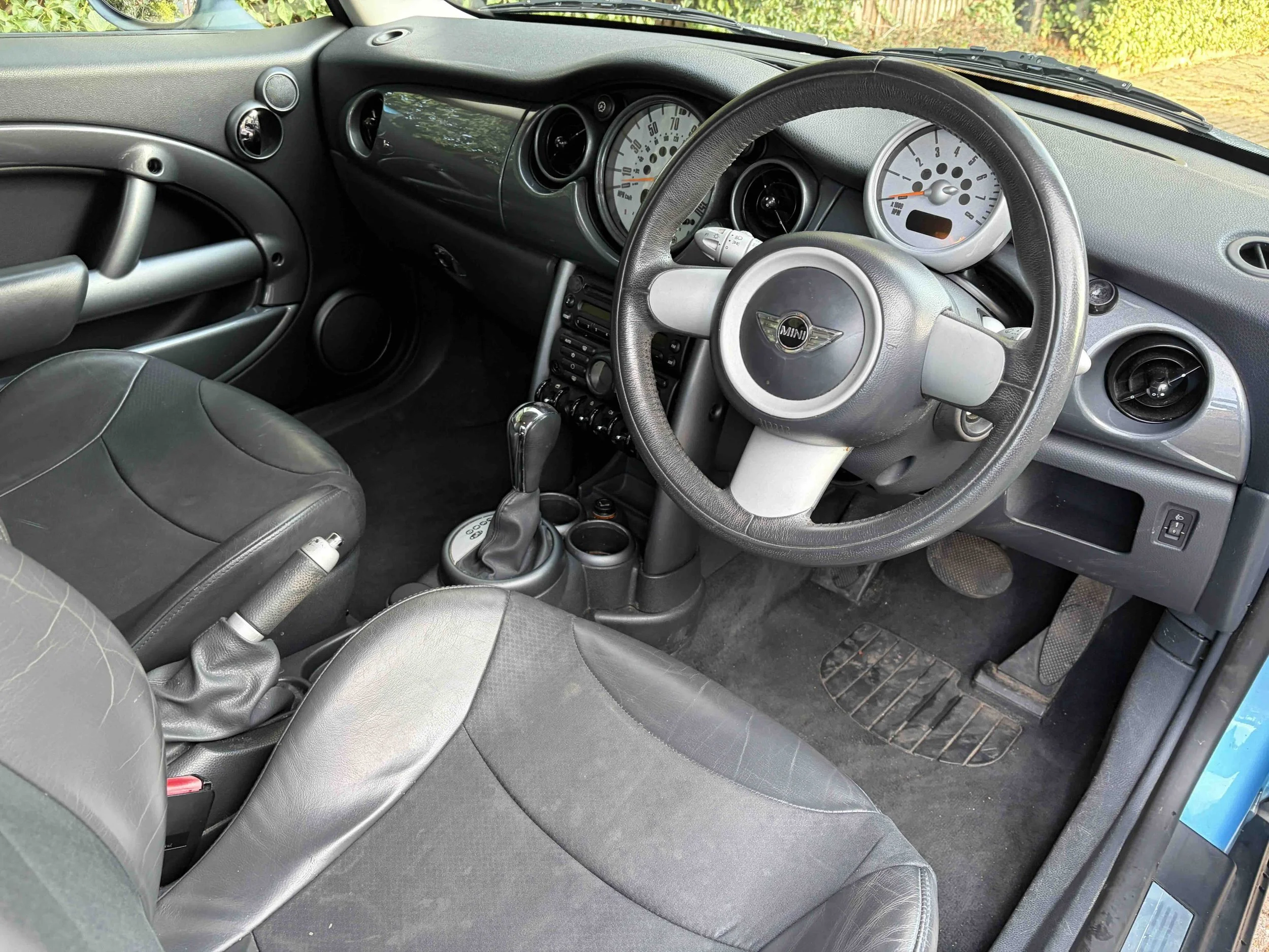 YD54 WFJ Electric Blue Cooper 1.jpeg