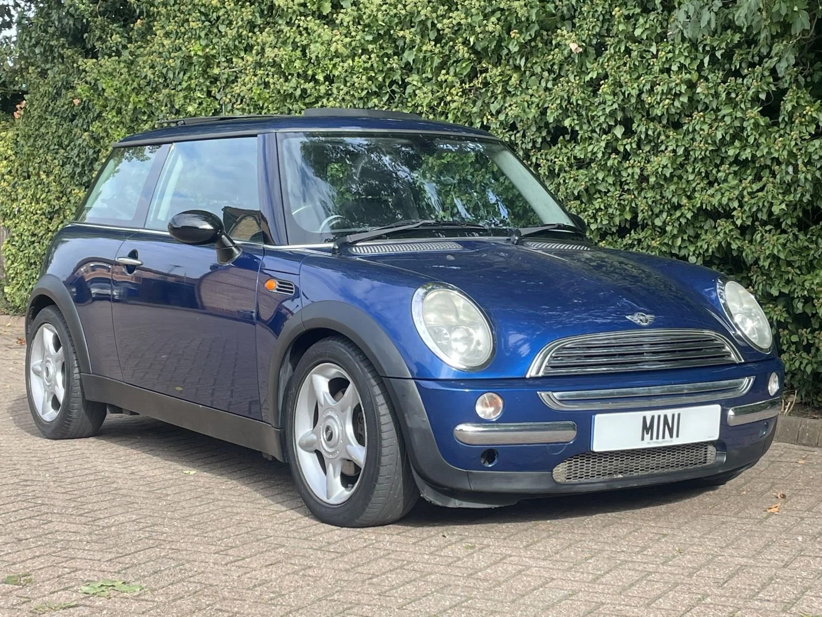 LT53 Indi Blue Cooper Automatic Sunroof 1.jpg