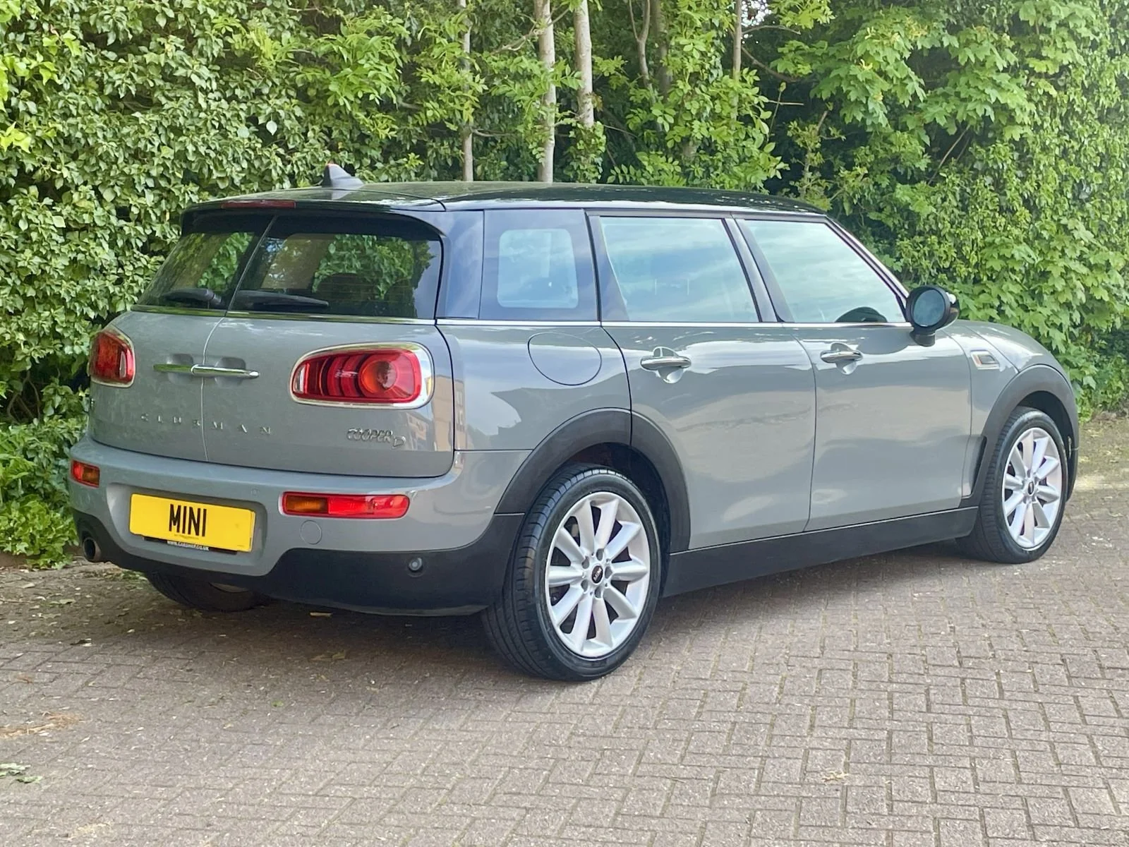 WR66 Moonwalk Grey Clubman Manual Cooper Diesel 4.jpg
