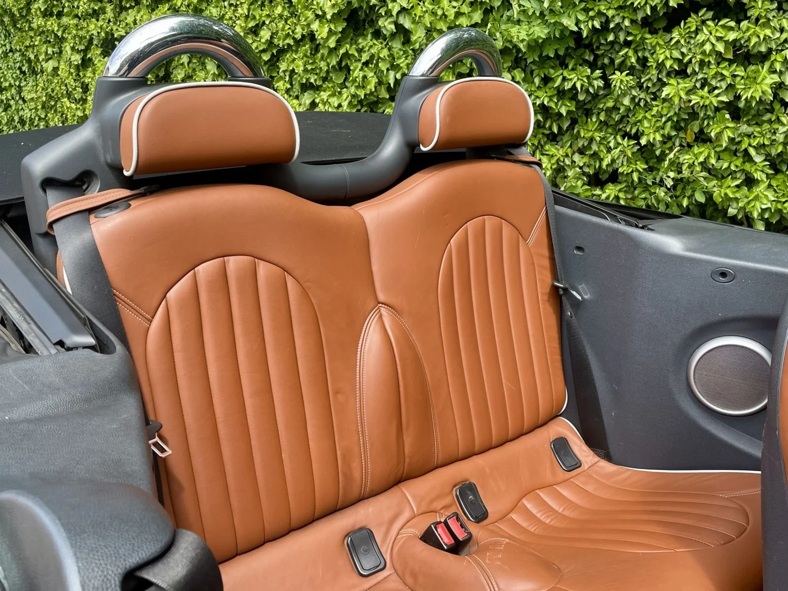 MF08 Astro Black Cooper S Sidewalk Manual 10.jpg