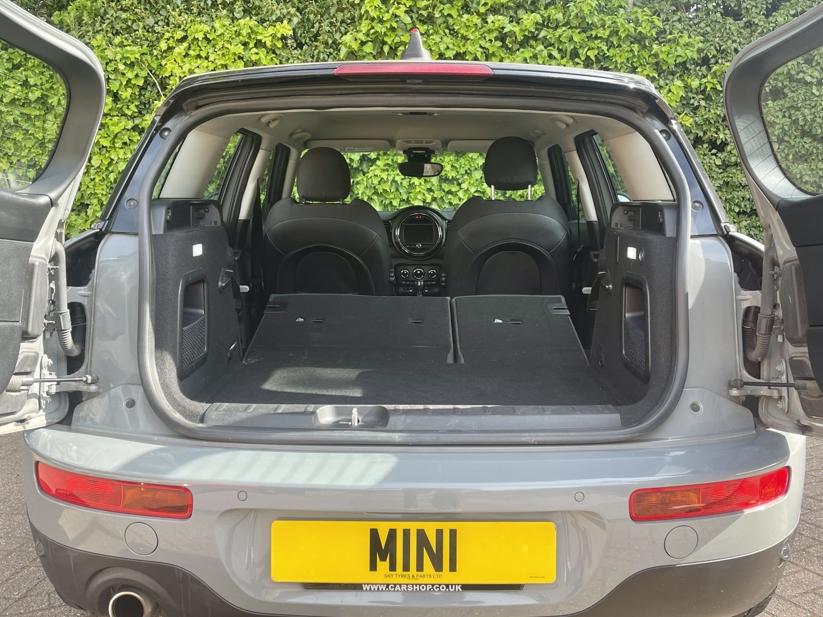 WR66 Moonwalk Grey Clubman Manual Cooper Diesel 18.jpg
