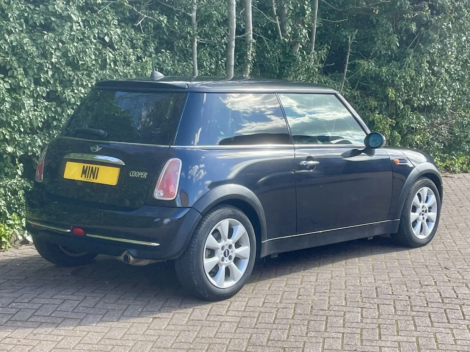 GV05 Astro Black Metallic Cooper Automatic 4.jpg