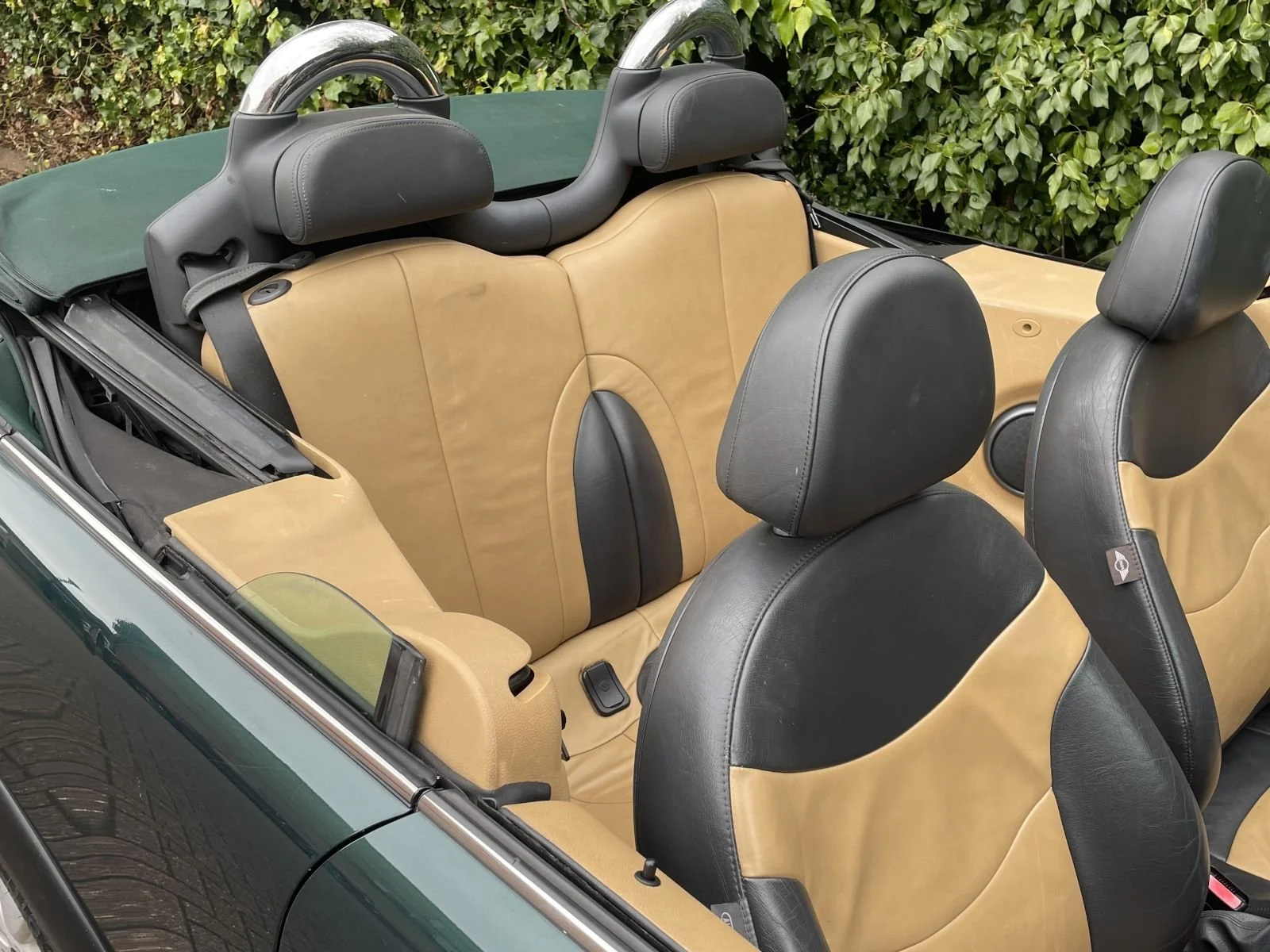 LB05 British Racing Green Automatic Convertible 6.JPG