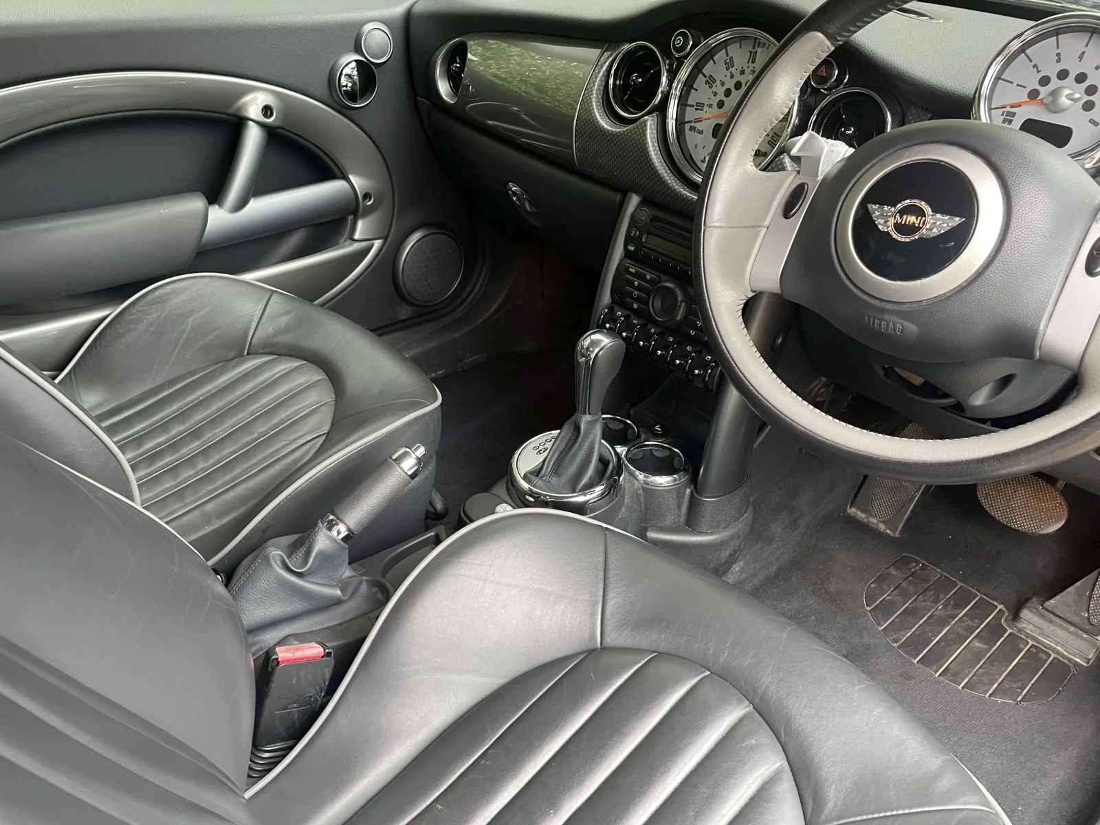 VK56 Park Lane Cooper Automatic 6.JPG