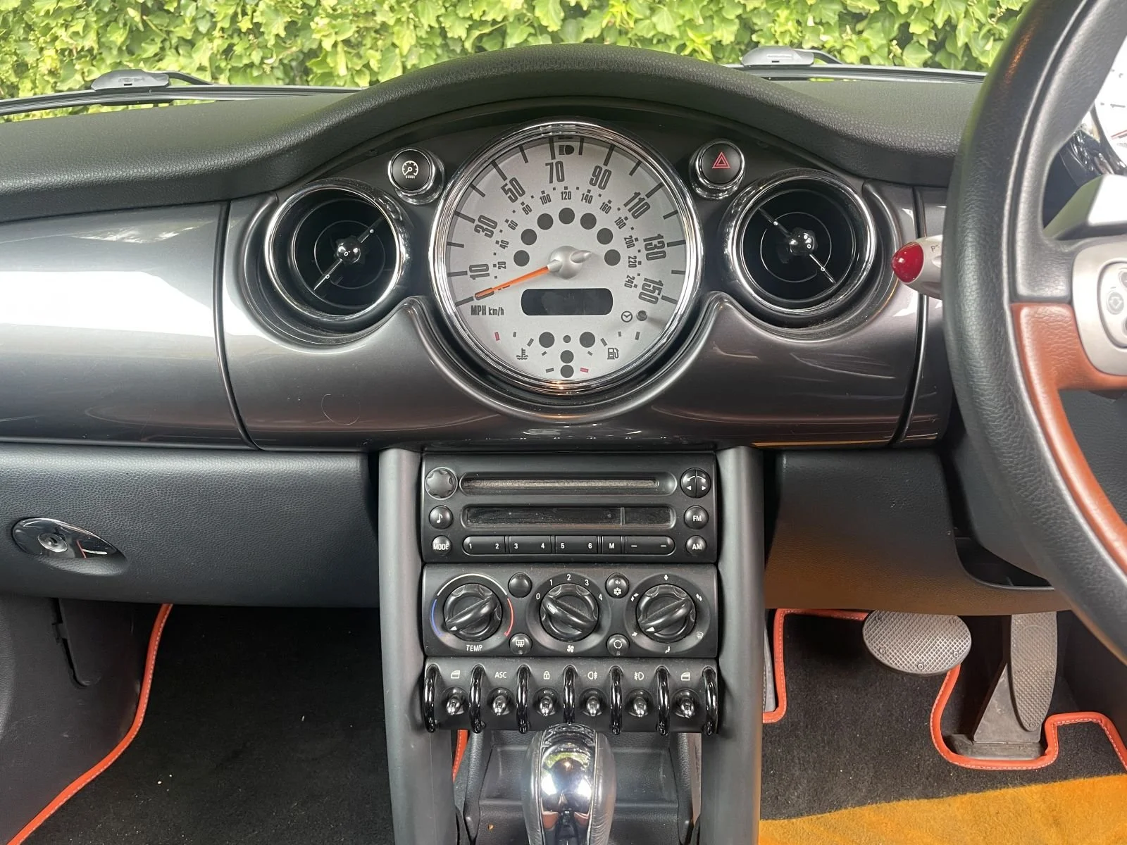 NA57 Sparkling Silver Cooper Sidewalk Automatic 6.JPG