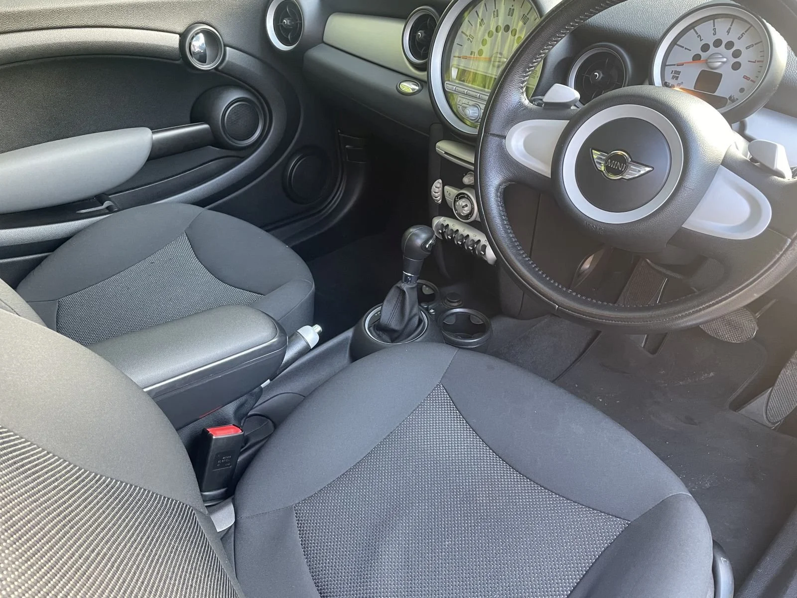 PJ58 Pepper White Automatic Cooper 5.JPG