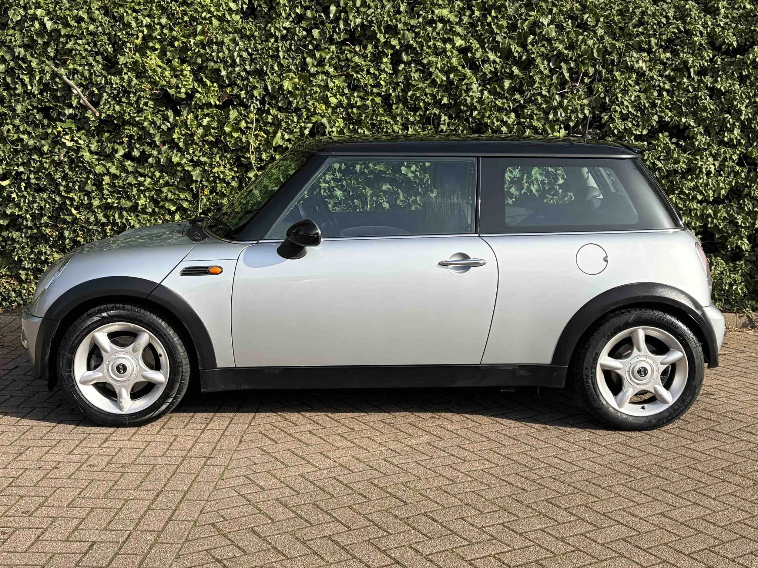 YB51 Pure Silver Cooper Auto 10.jpeg