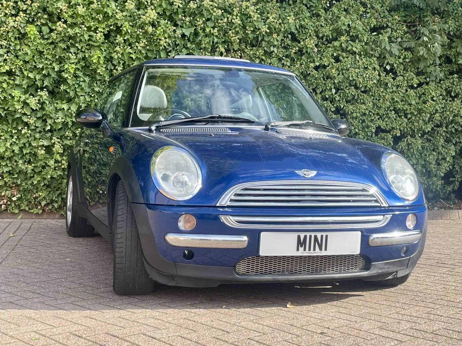LT53 Indi Blue Cooper Automatic Sunroof 21.jpg