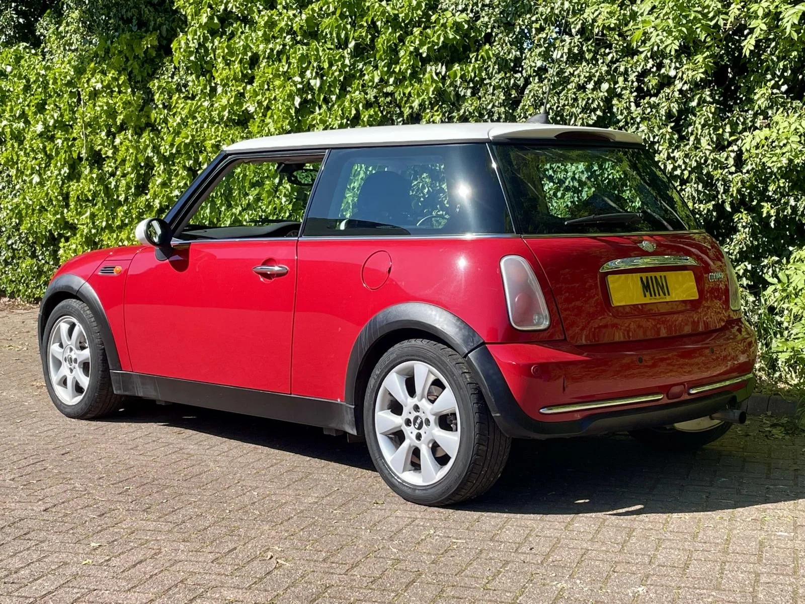 WM05 Chilli Red Cooper Automatic 18.jpg