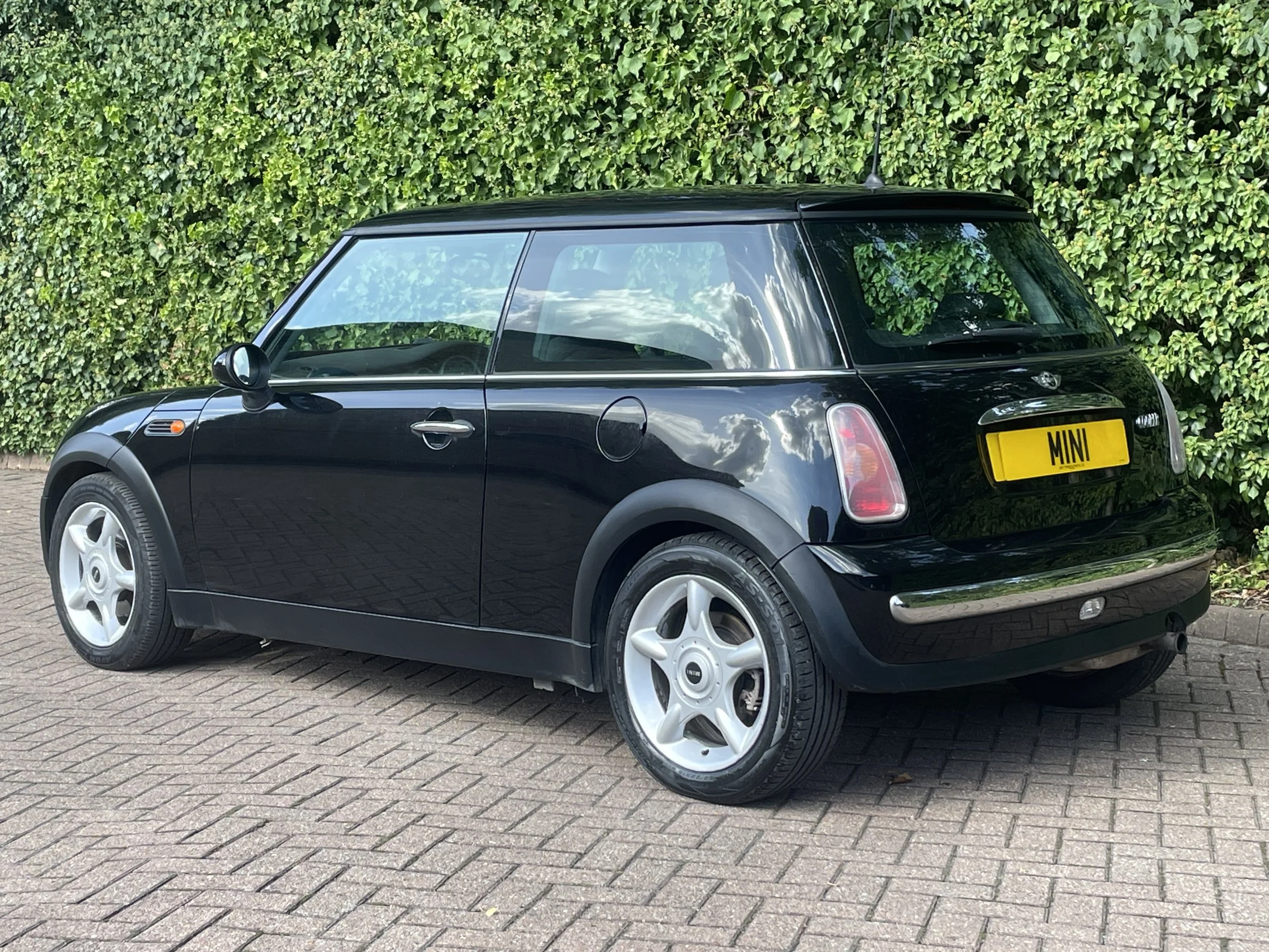 AU52 Jet Black Automatic Cooper 12.jpg