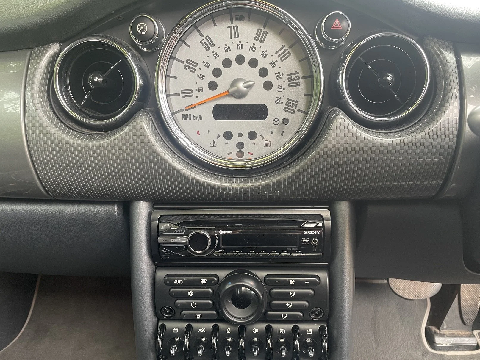 LR55 Automatic Park Lane 5.JPG